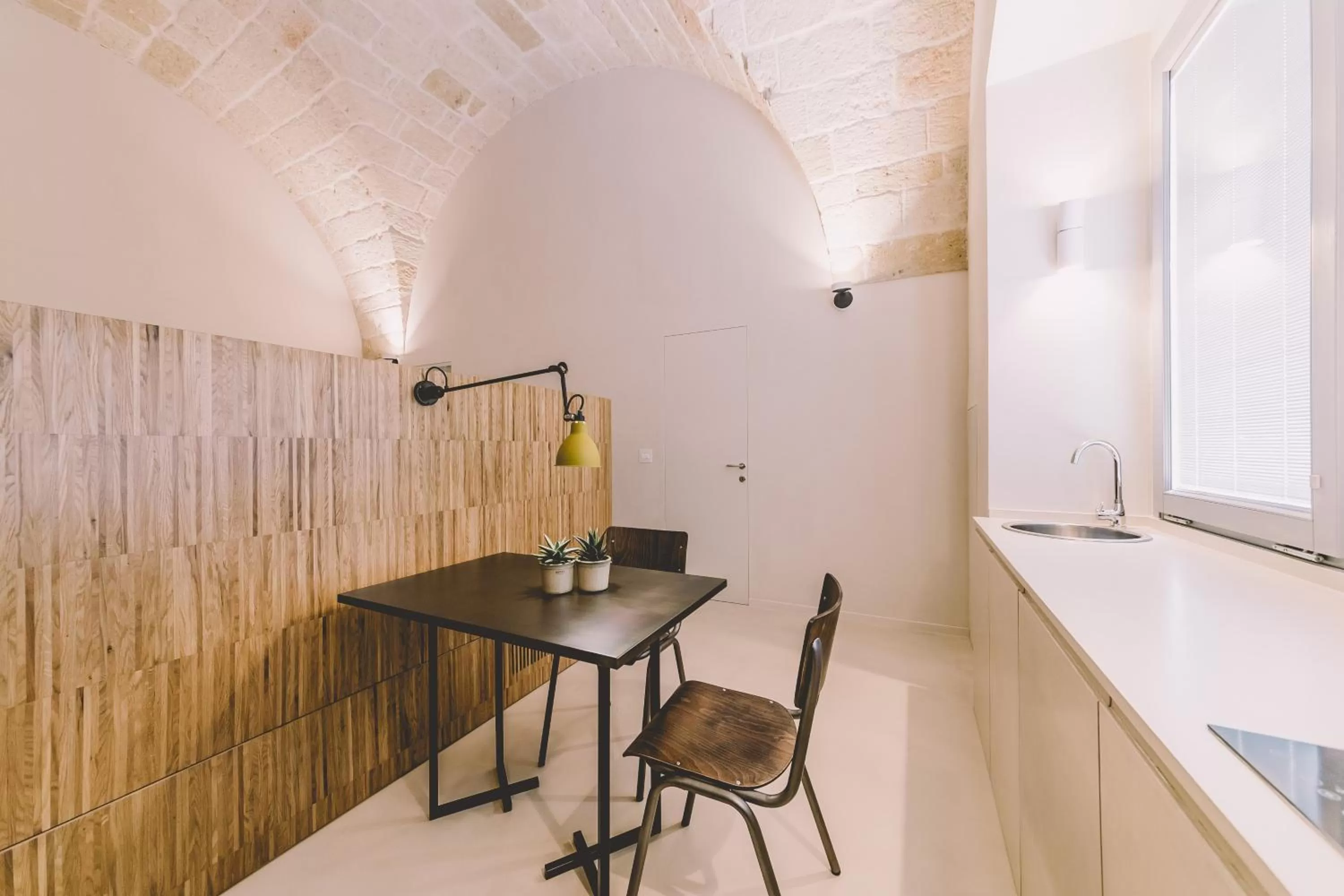 Decorative detail, Dining Area in Cinquevite