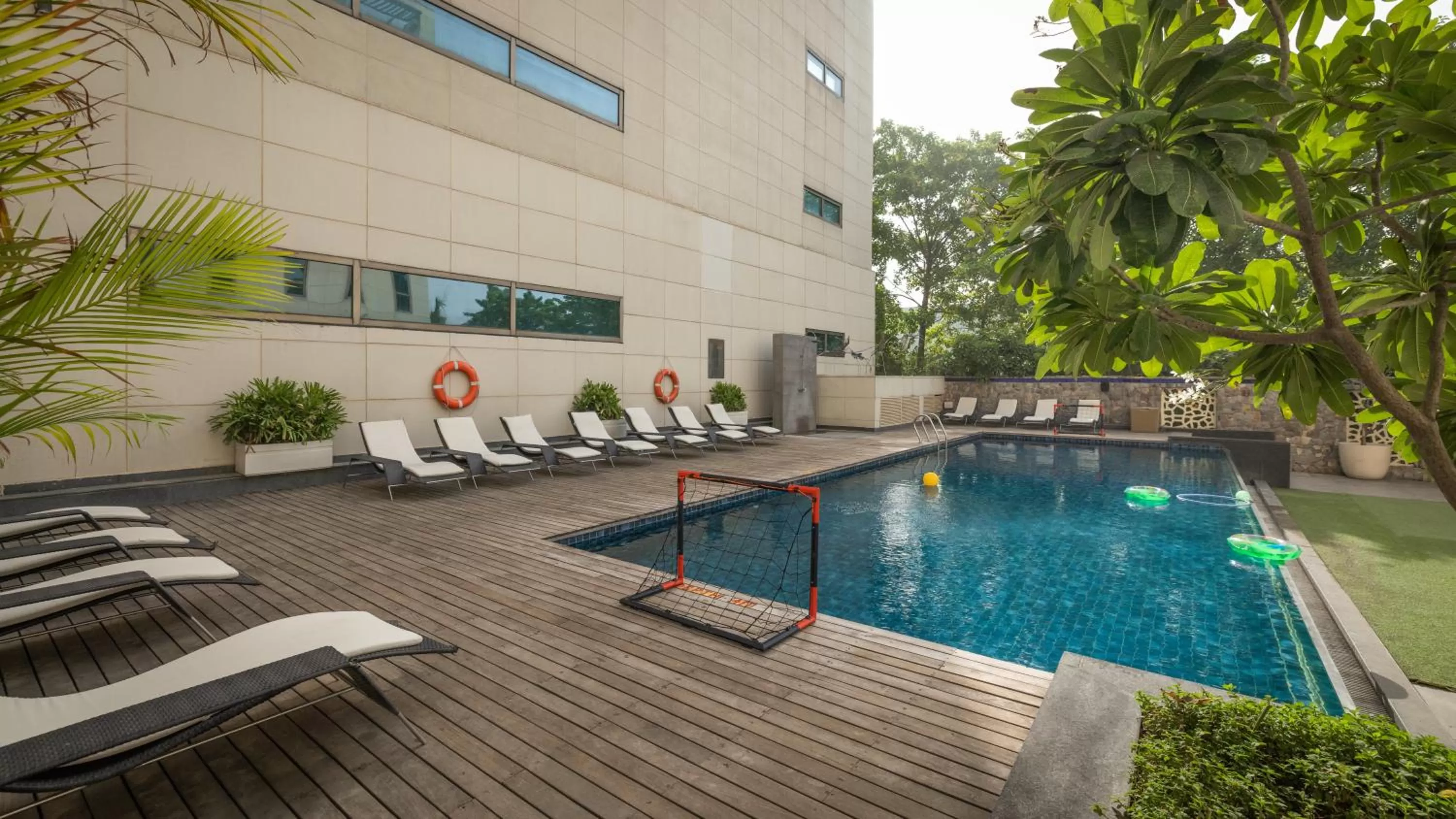 Swimming pool in ibis New Delhi Aerocity - An Accor Brand