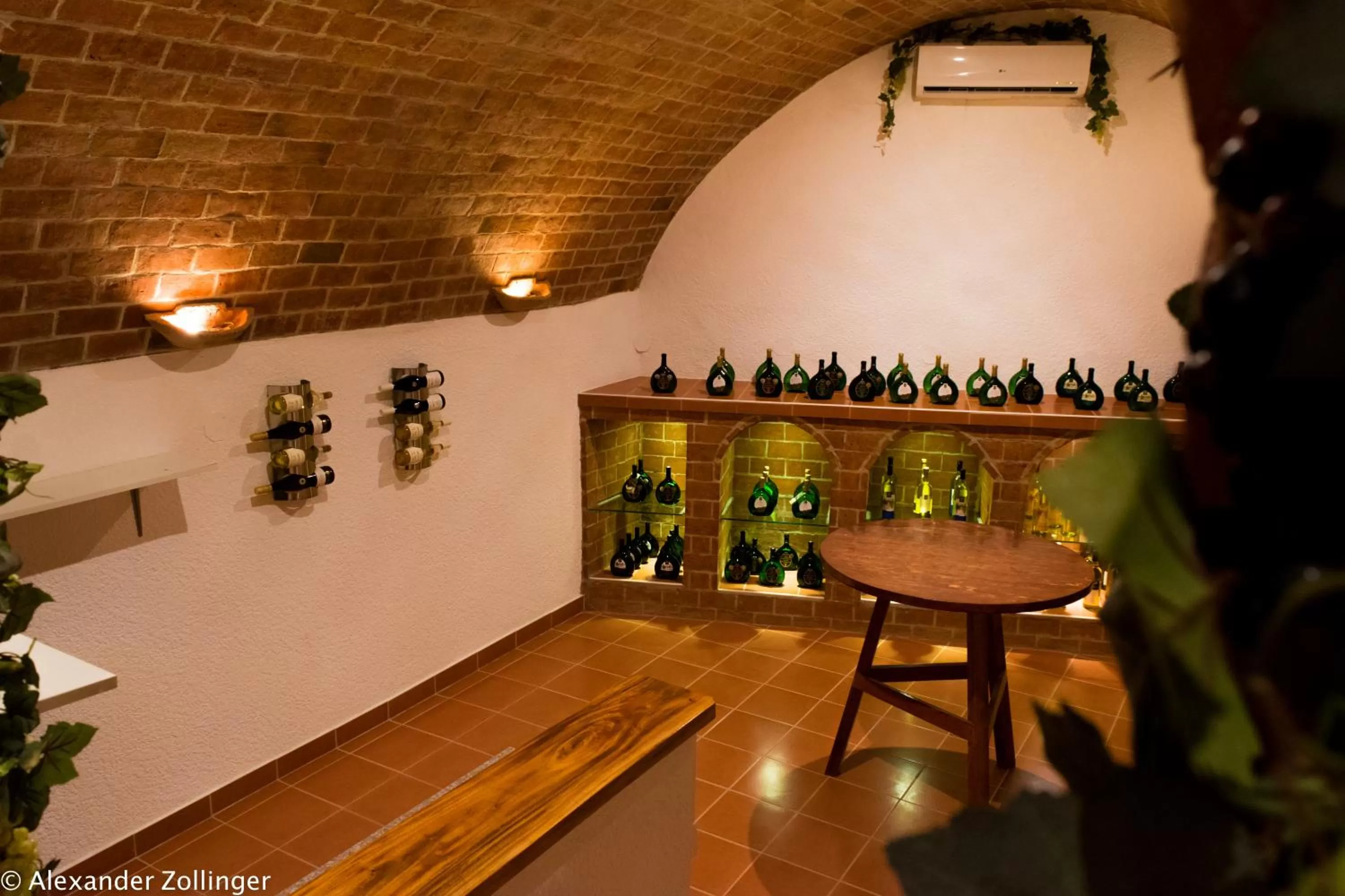 Restaurant/places to eat in Bohol Sunside Resort