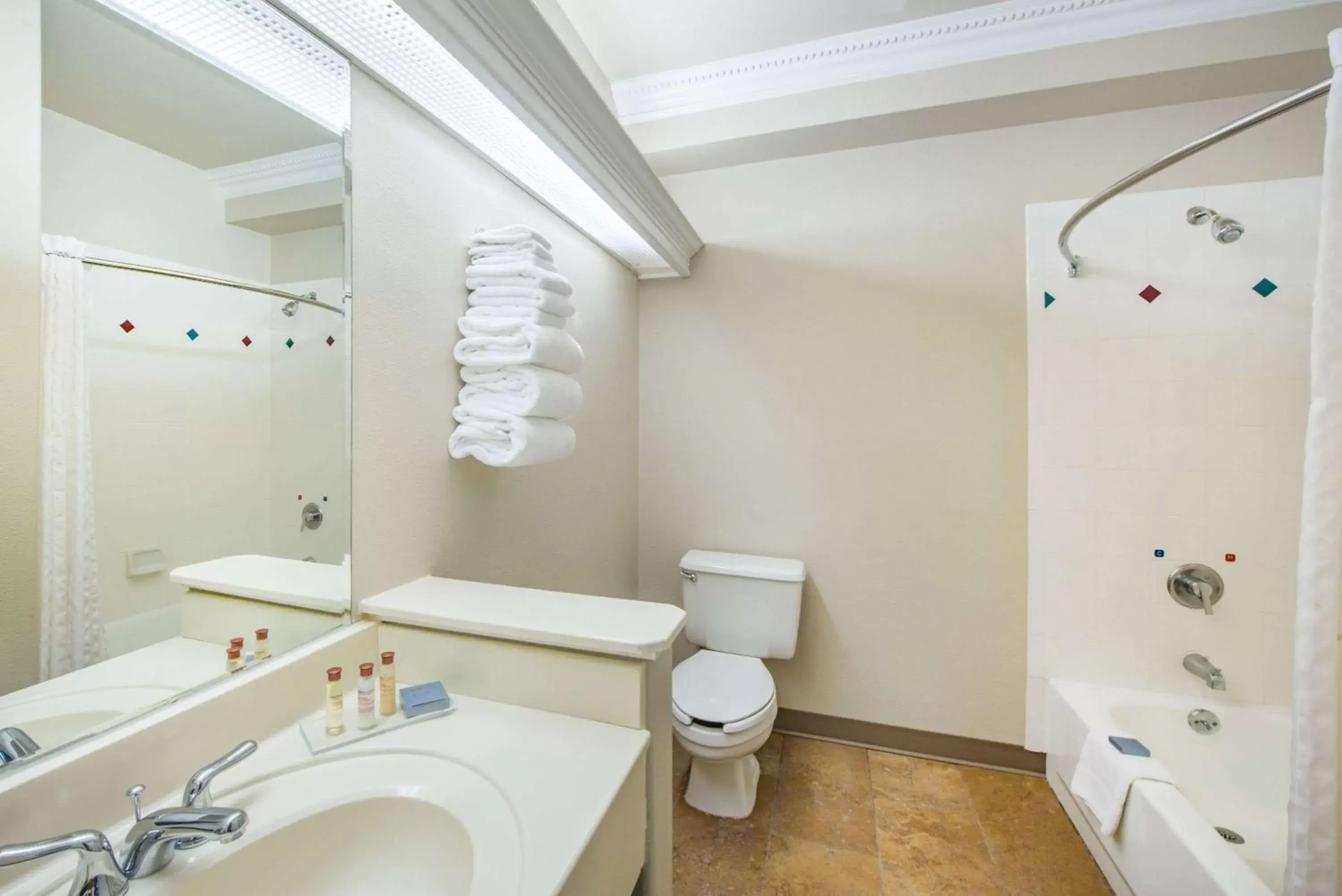 Deluxe Queen Room - Non-Smoking in Hawthorn Extended Stay by Wyndham El Paso Deluxe Queen Room - Non-Smoking in Hawthorn Extended Stay by Wyndham El Paso