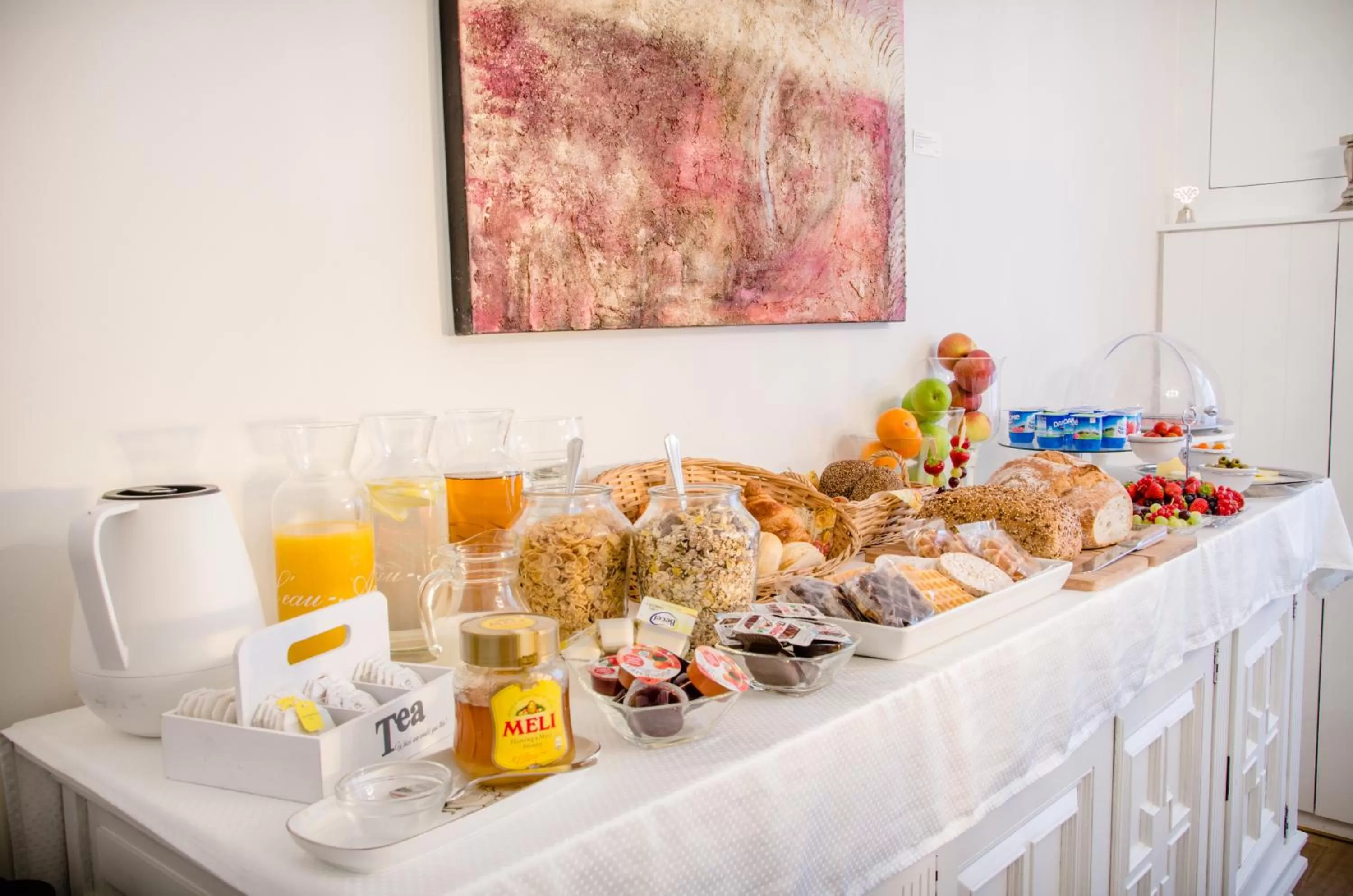 Dining area in The White Queen B&B