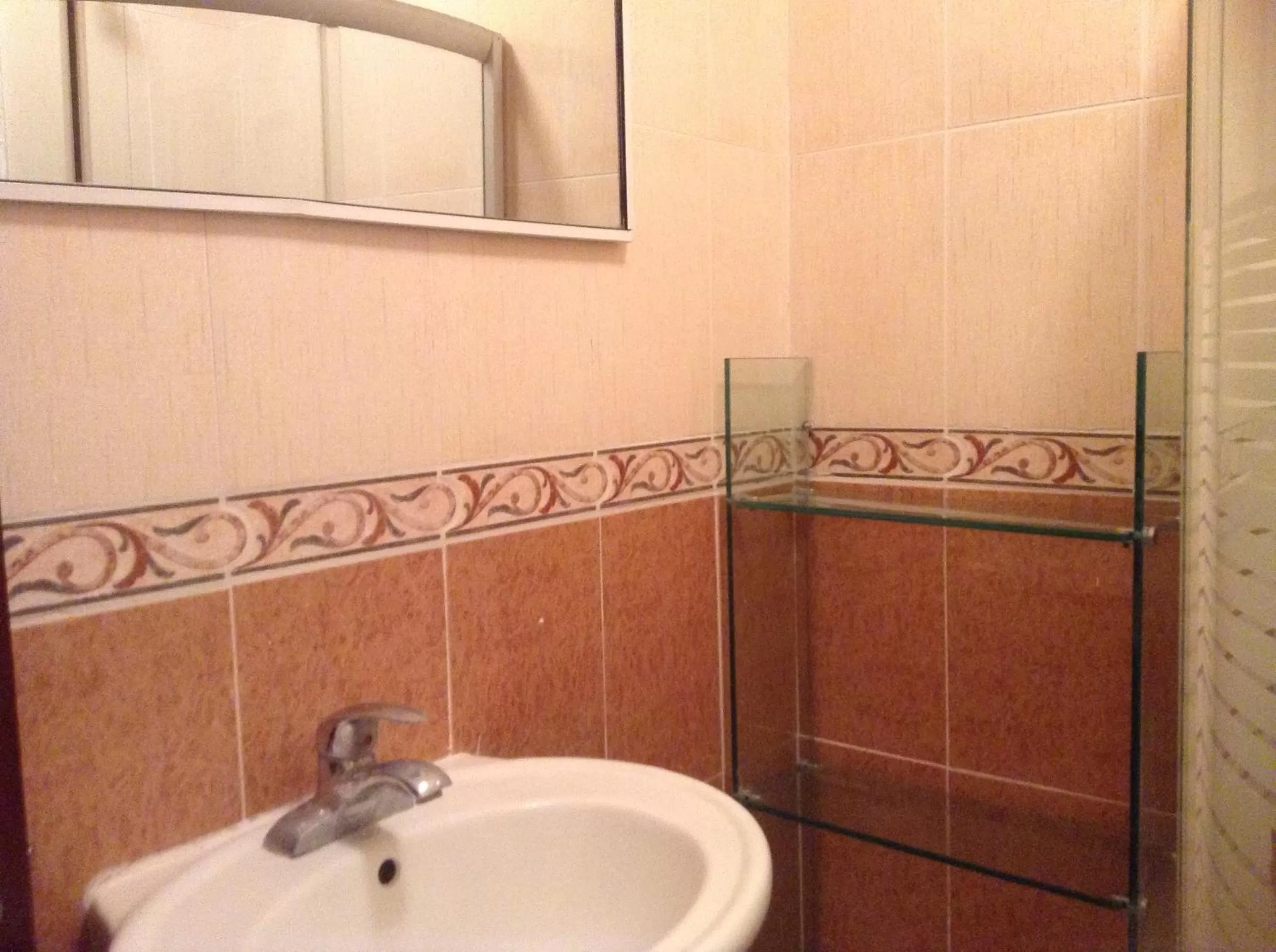 Bathroom in White Sands shared apartments