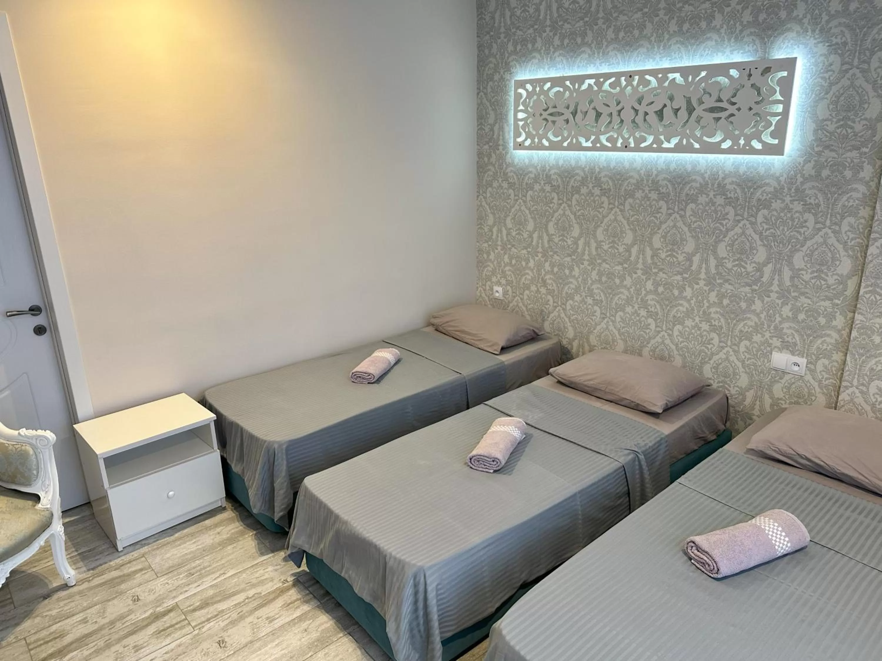 Photo of the whole room, Bed in National+