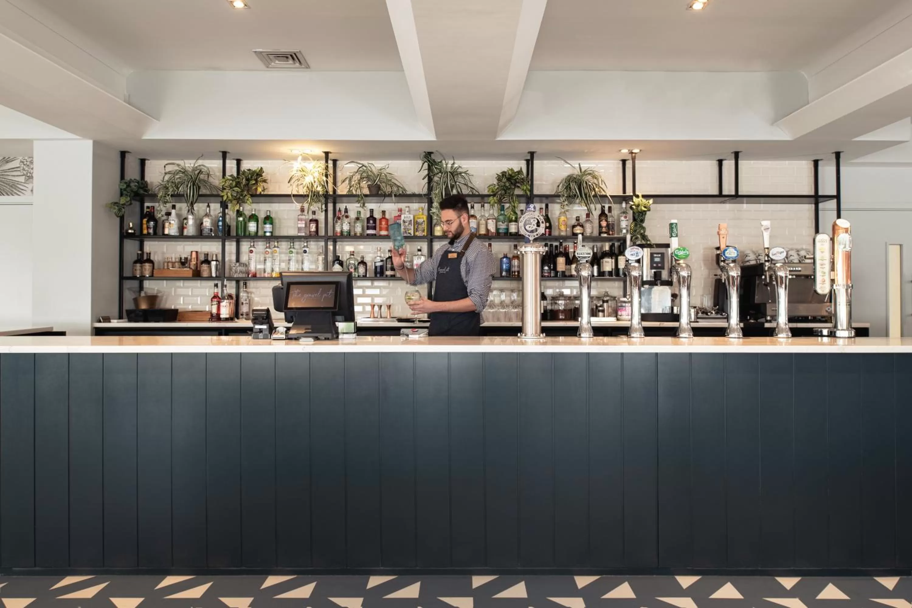 Lounge or bar in Drift Inn formerly the Waterfront Hotel