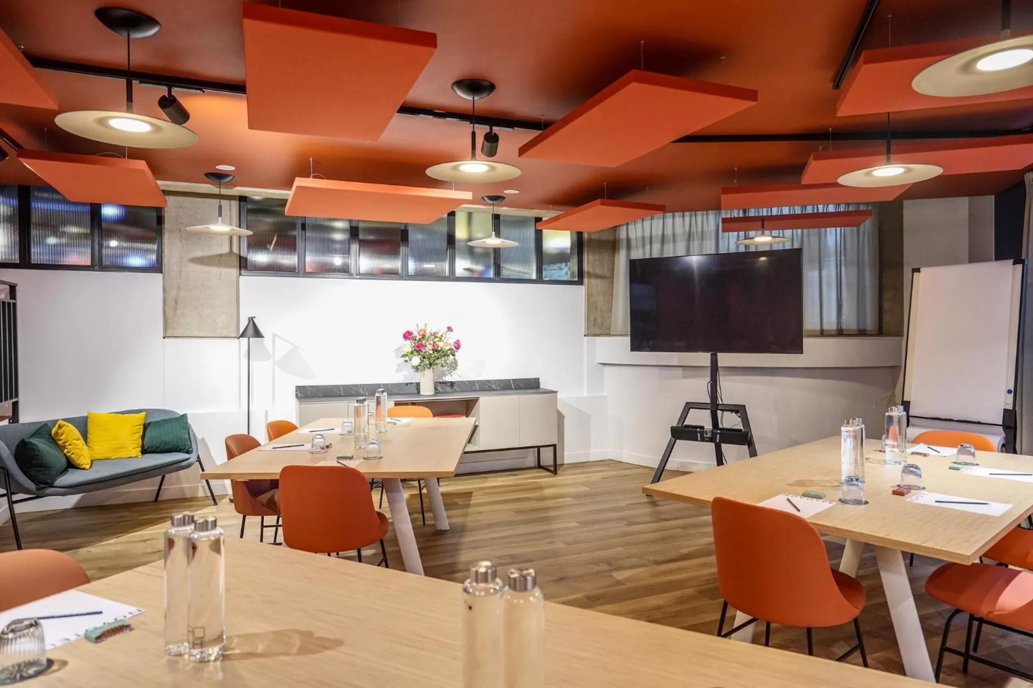 TV and multimedia in Novotel Paris Gare De Lyon