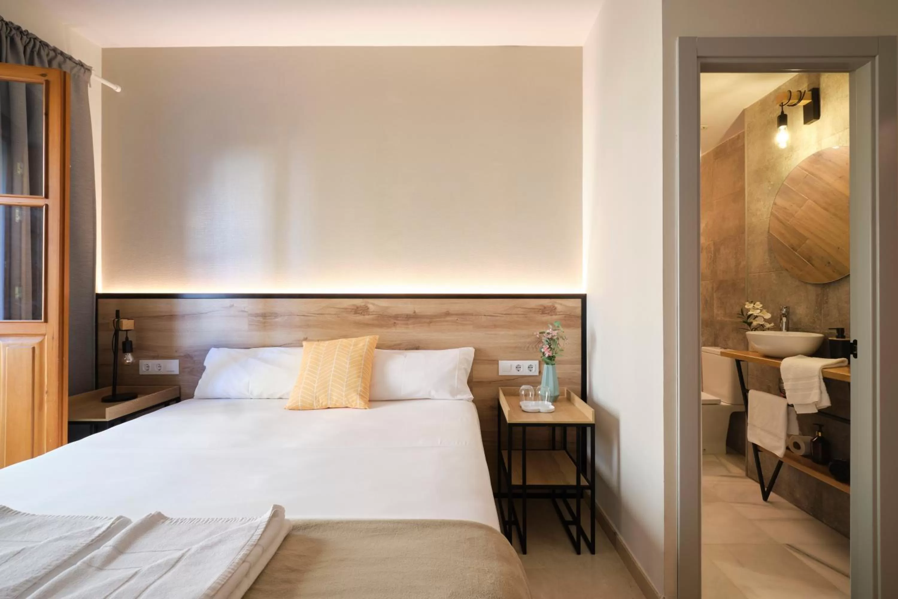 Bedroom, Bed in Sweet Sevilla Suites