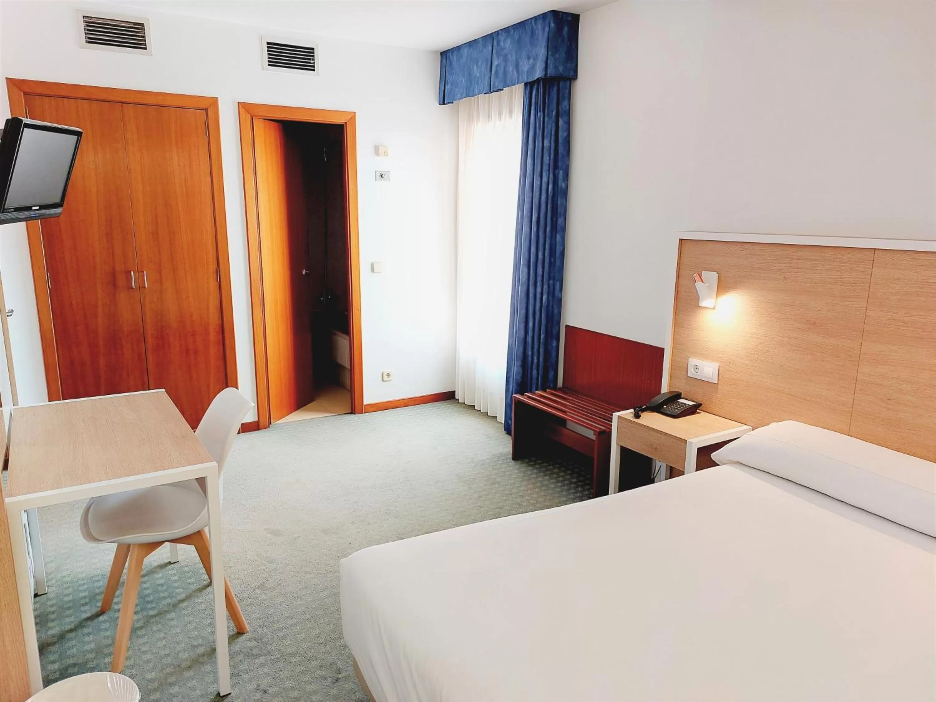 Photo of the whole room, Bed in Hotel Costa Atlántica