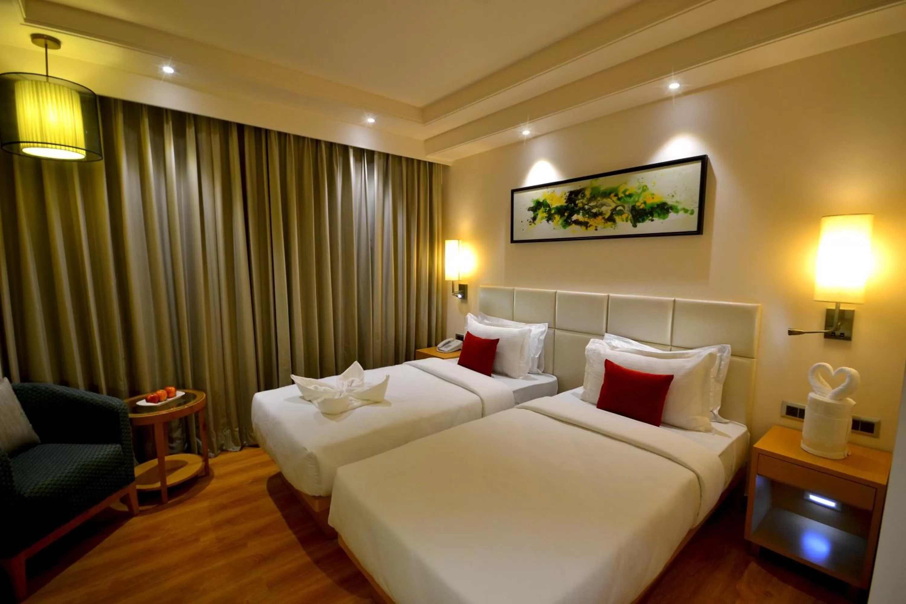 Bed in Pearltree Hotels And Resorts