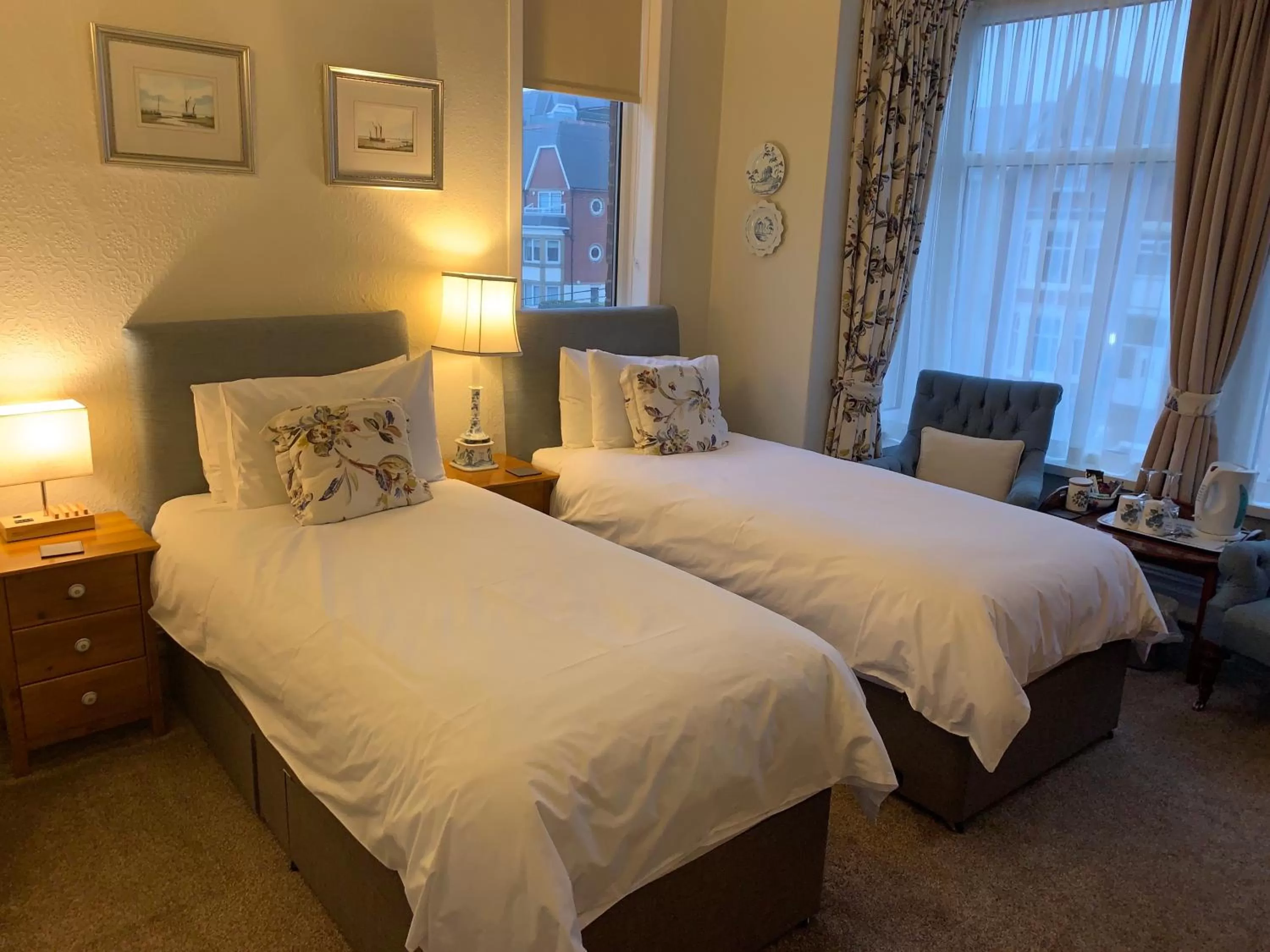 Bedroom, Bed in The Gaydon