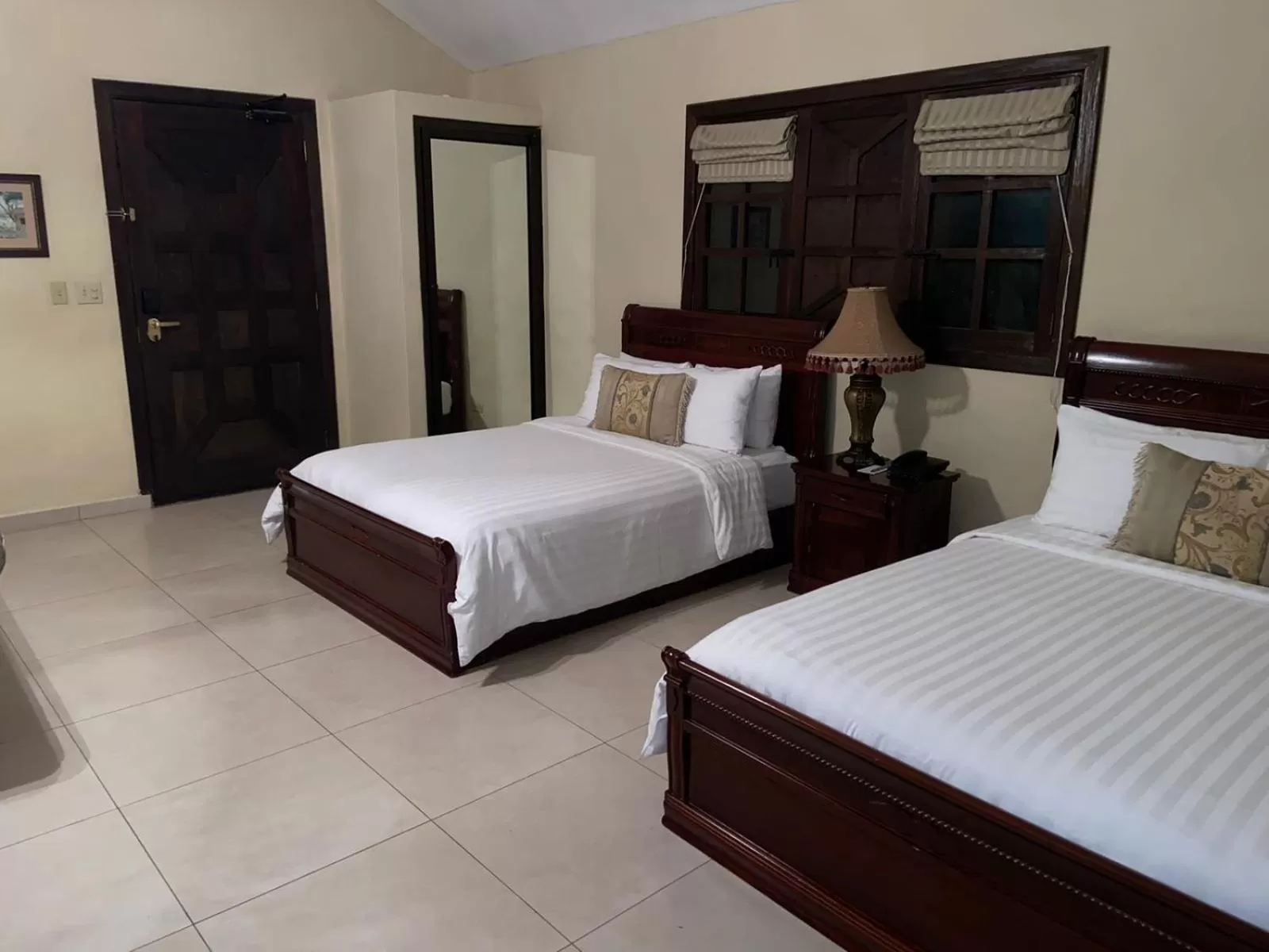 Photo of the whole room, Bed in Valle Escondido Resort