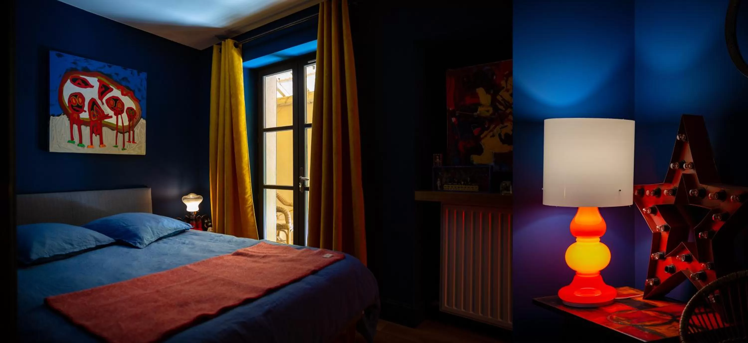 Bed in Côté Jardin, Chambres d’hôtes B&B