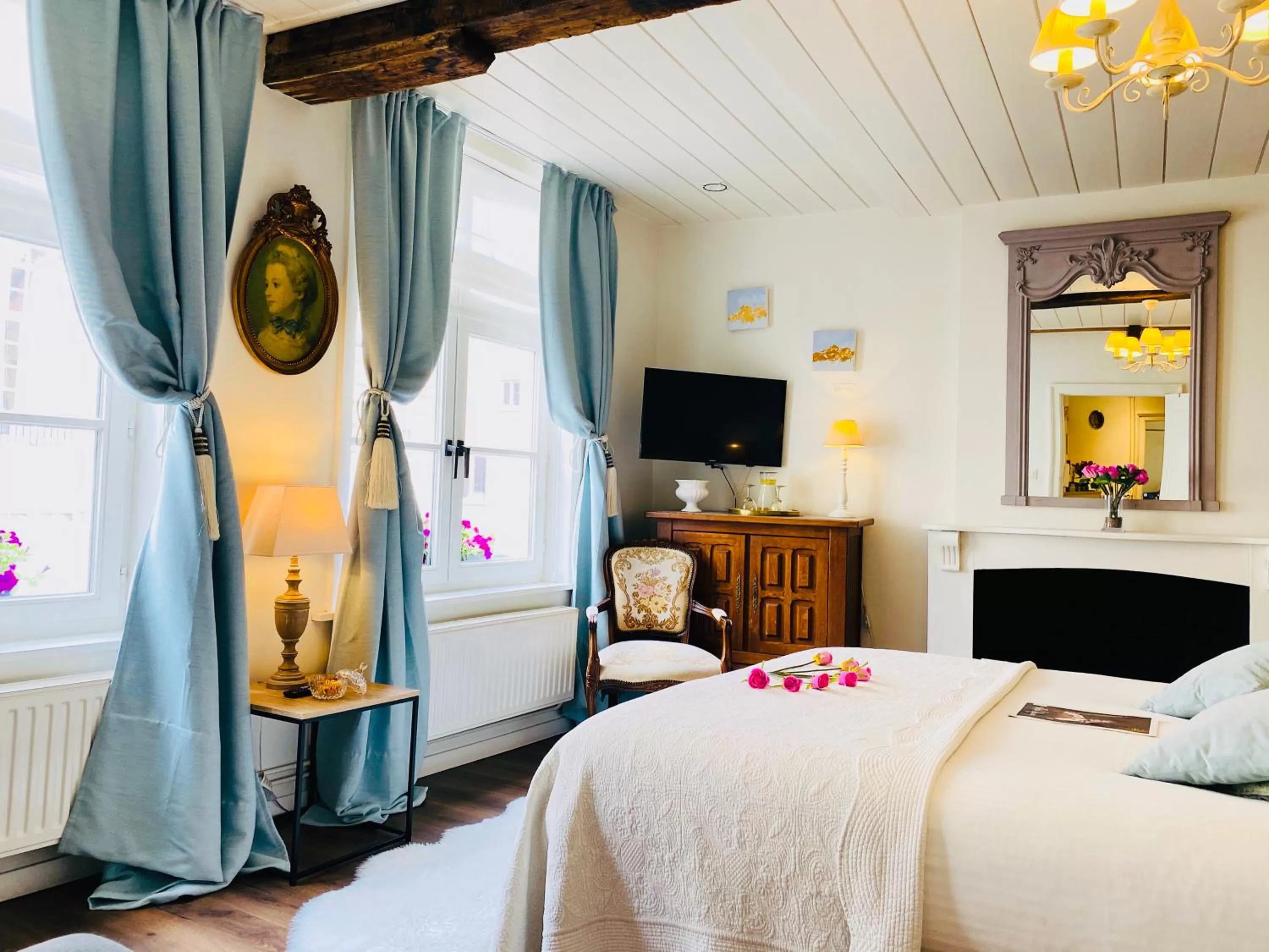 Bed in The White Queen B&B