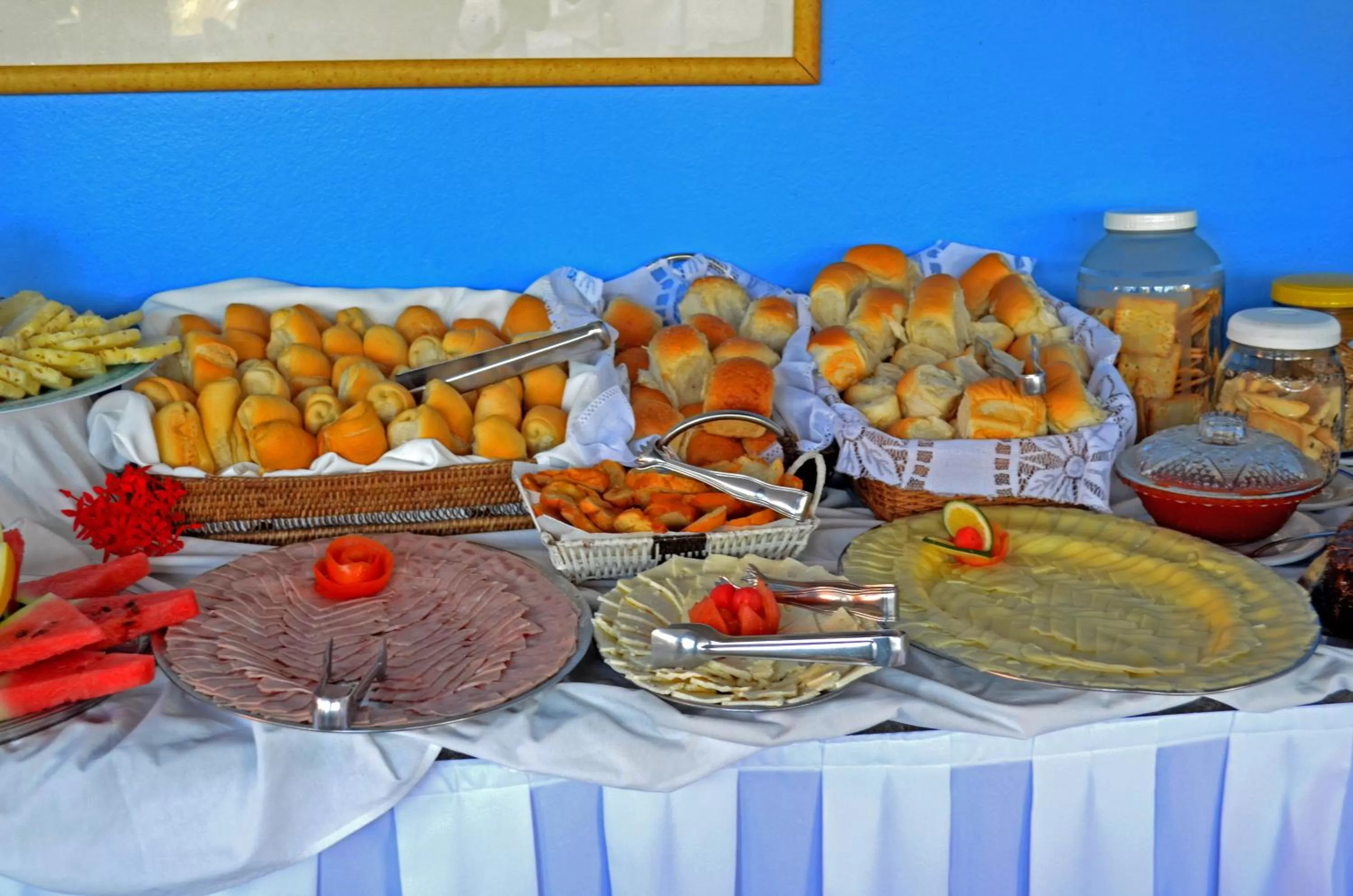 Buffet breakfast in Hotel Porto das Ancoras