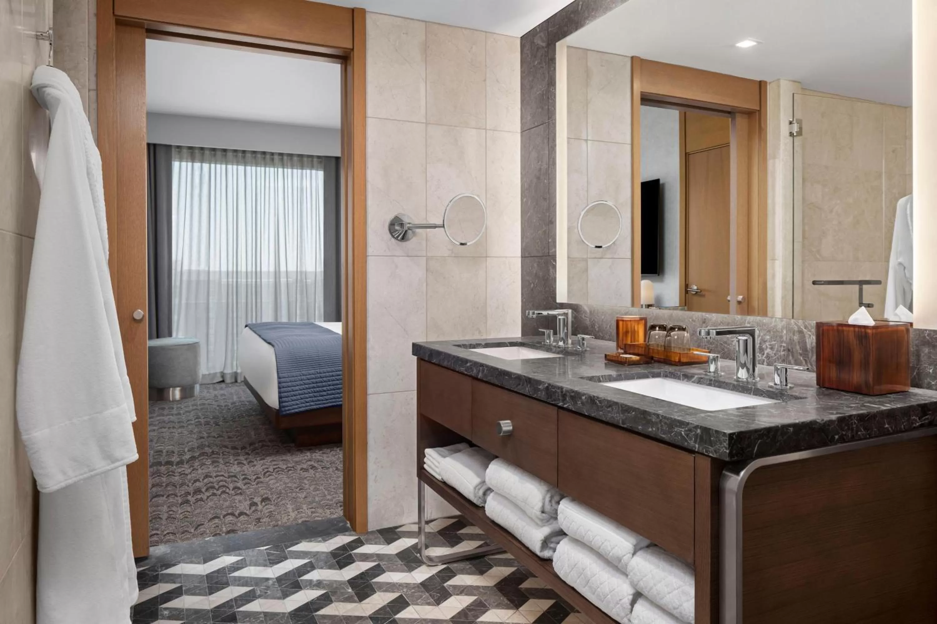 Bathroom, Bed in The Joseph, a Luxury Collection Hotel, Nashville