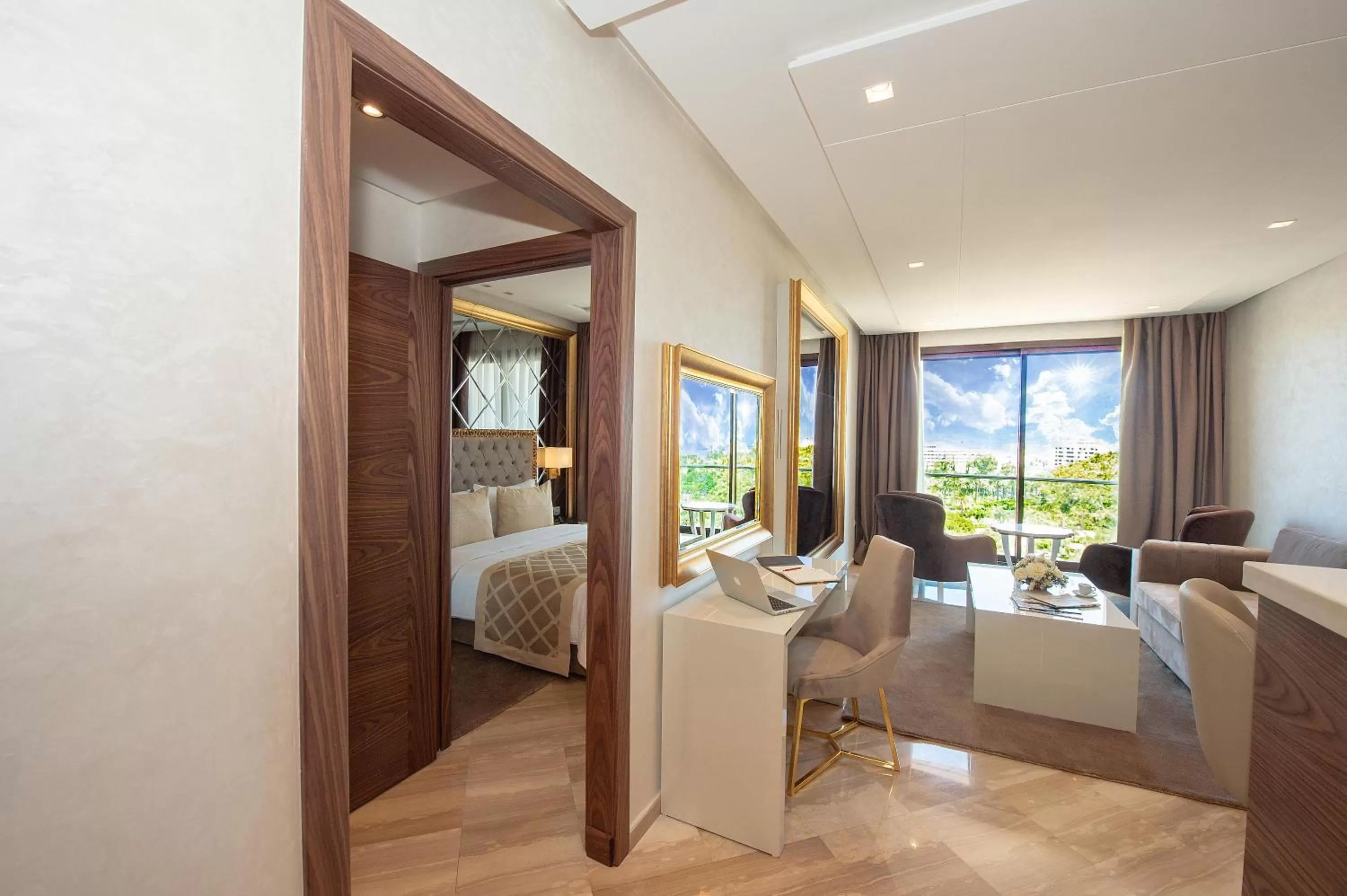 Photo of the whole room, Bed in Suite Hotel Casa Diamond