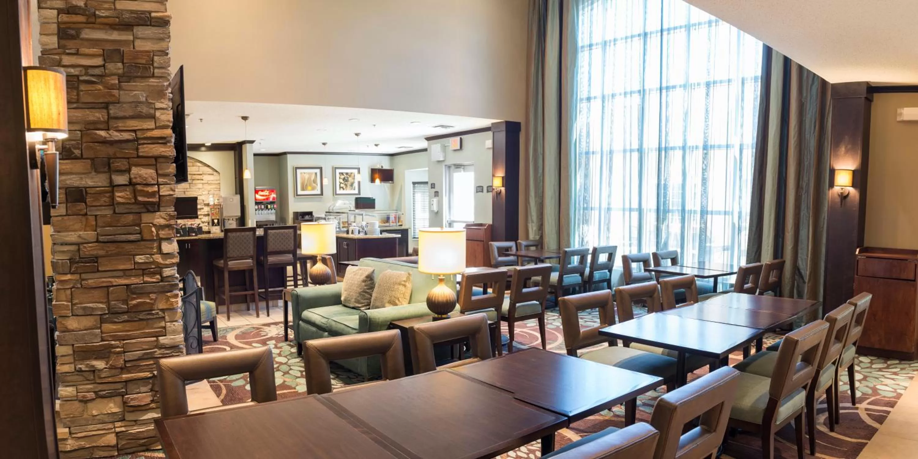 Restaurant/places to eat in Staybridge Suites Fargo by IHG