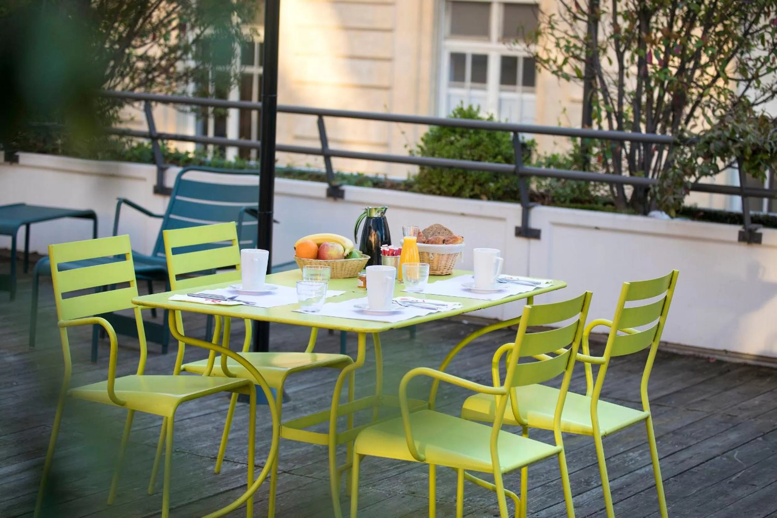 Patio in Collège Hôtel