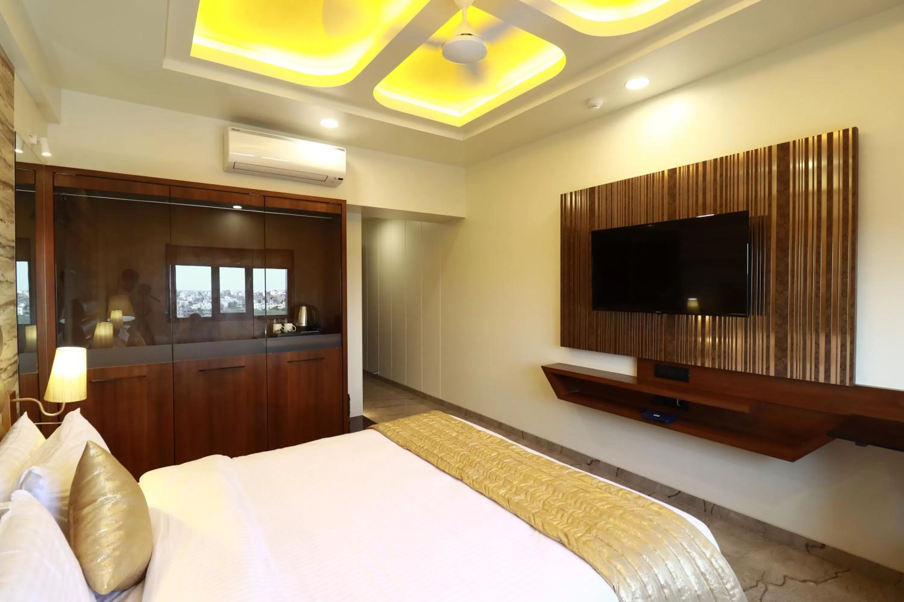 View (from property/room), Bed in Four Petals Executive by LHMS