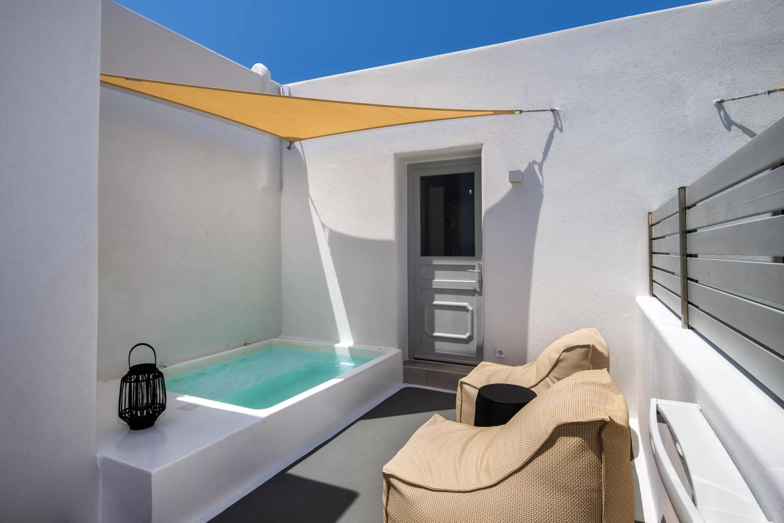 Balcony/Terrace in Hill Suites