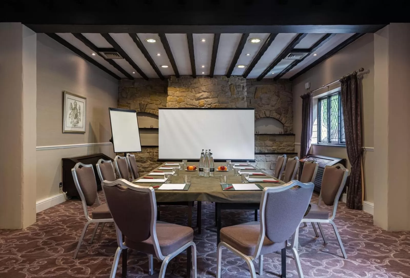 Business facilities in The Priest House On The River