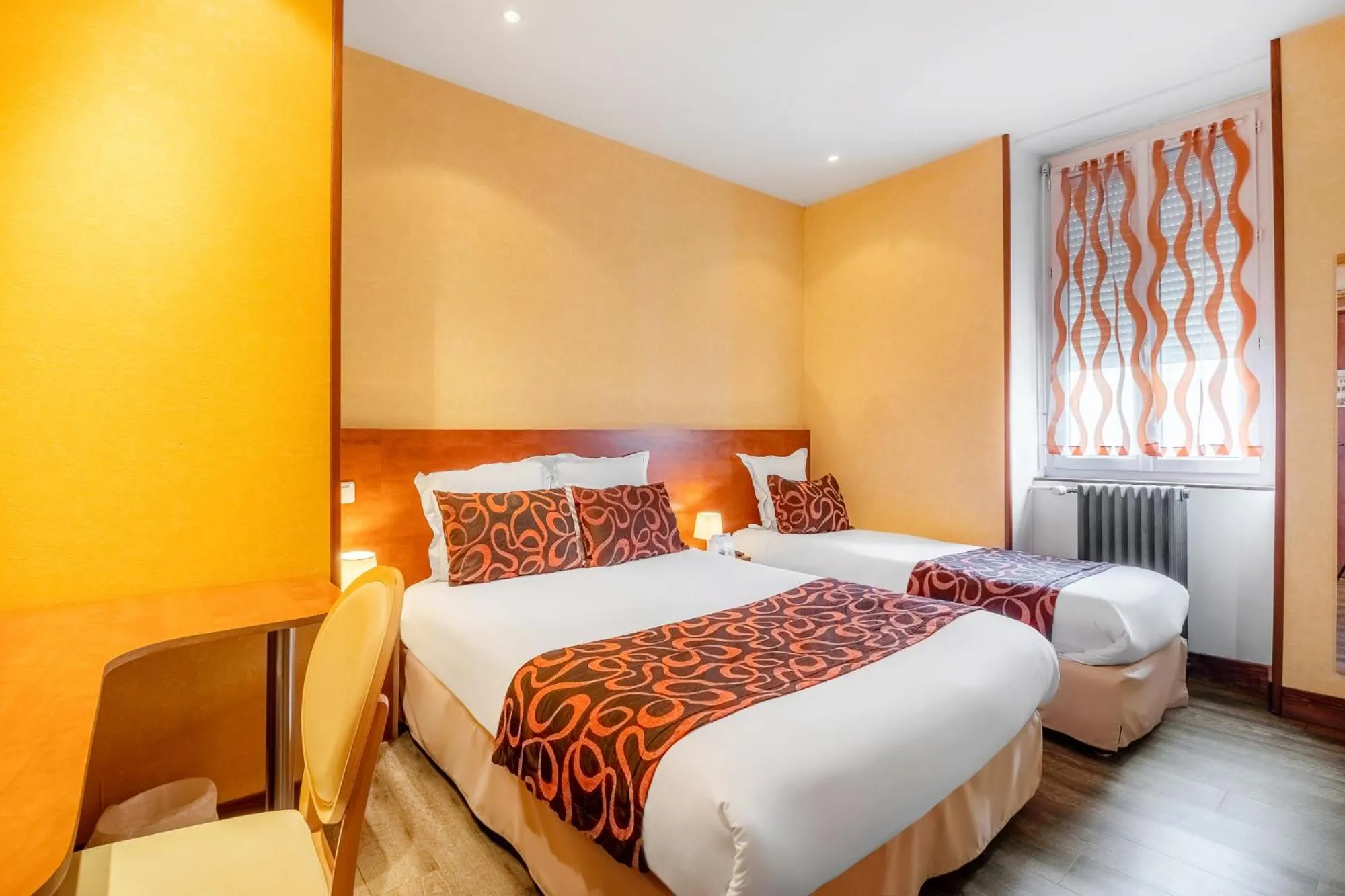 Bed in The Originals City, Hôtel Régina, Périgueux