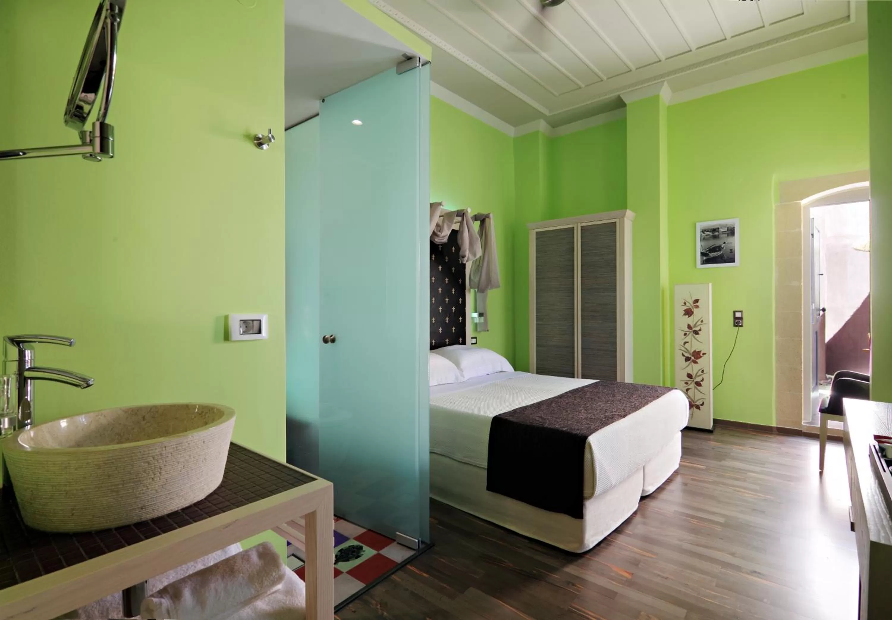 Photo of the whole room, Bed in Elia Fatma Boutique Hotel