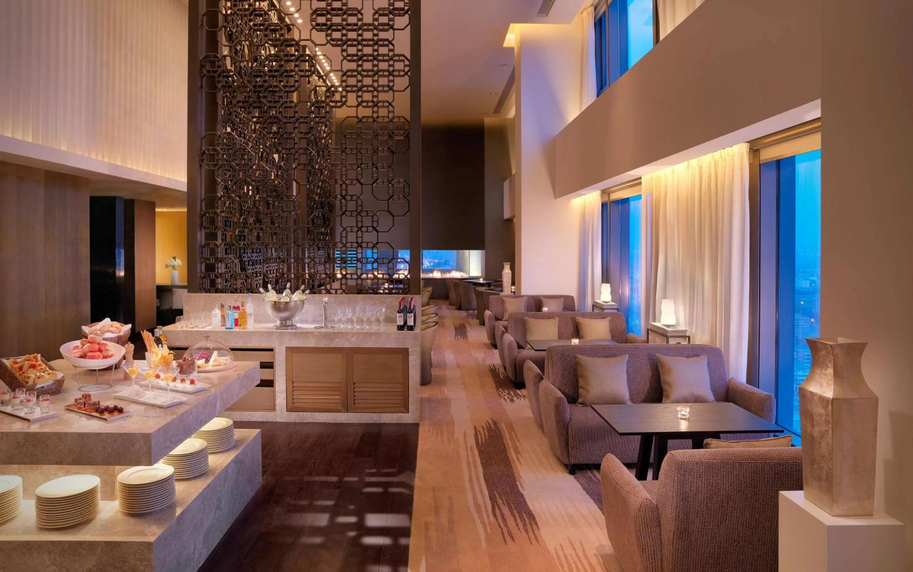Lounge or bar in Hyatt Regency Tianjin East