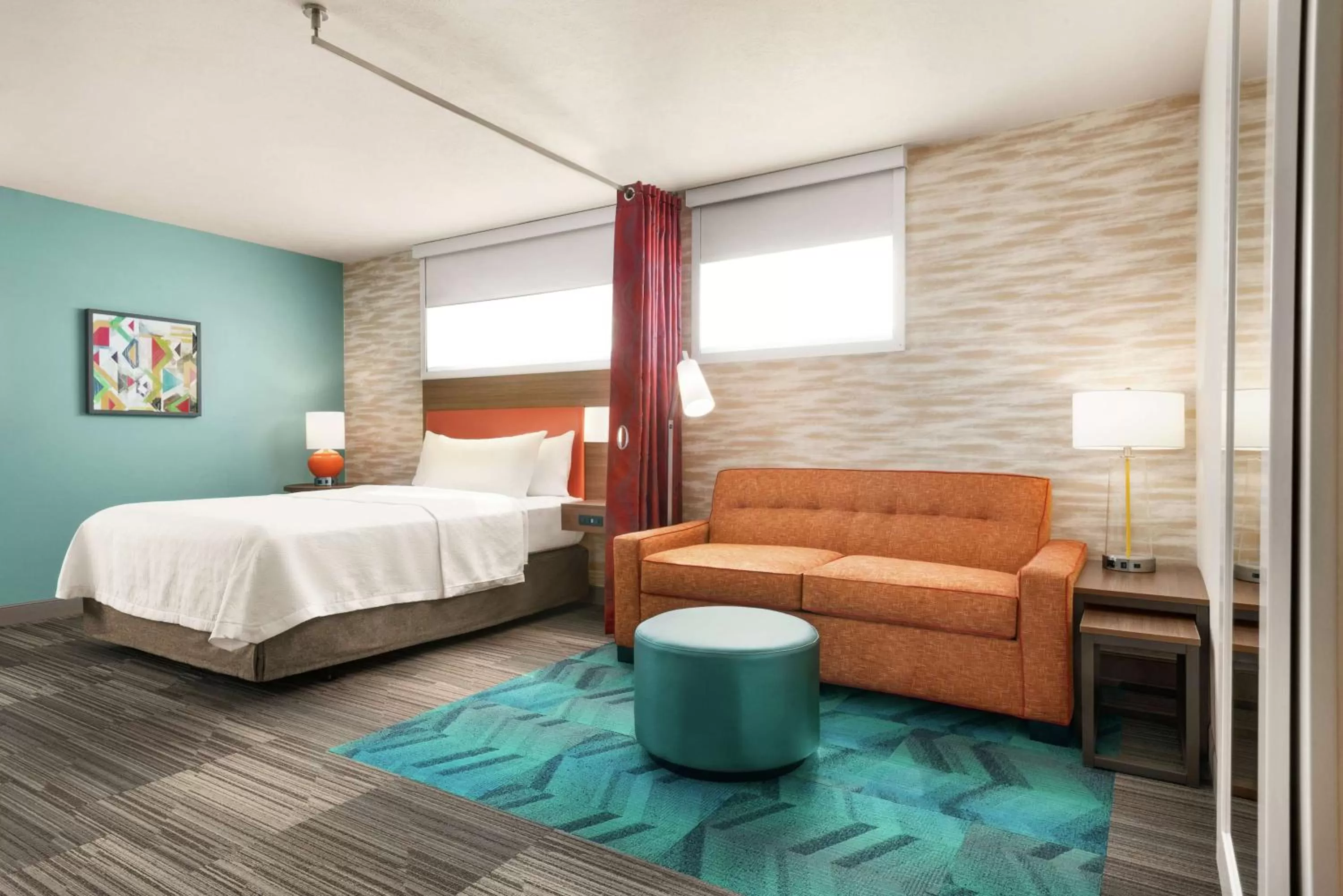 Living room, Bed in Home2 Suites By Hilton Bismarck