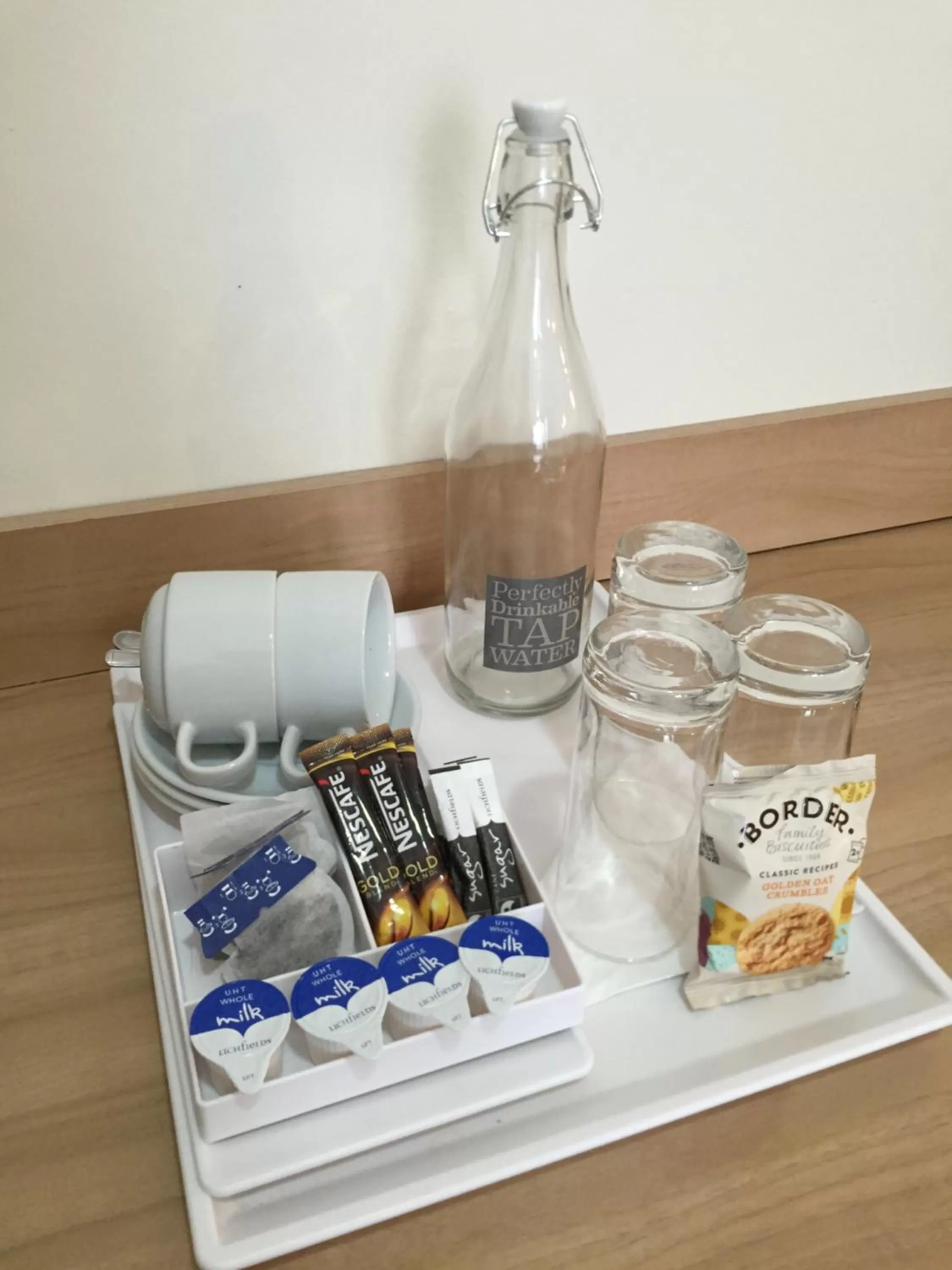 Coffee/tea facilities in The Westlynne Hotel & Apartments