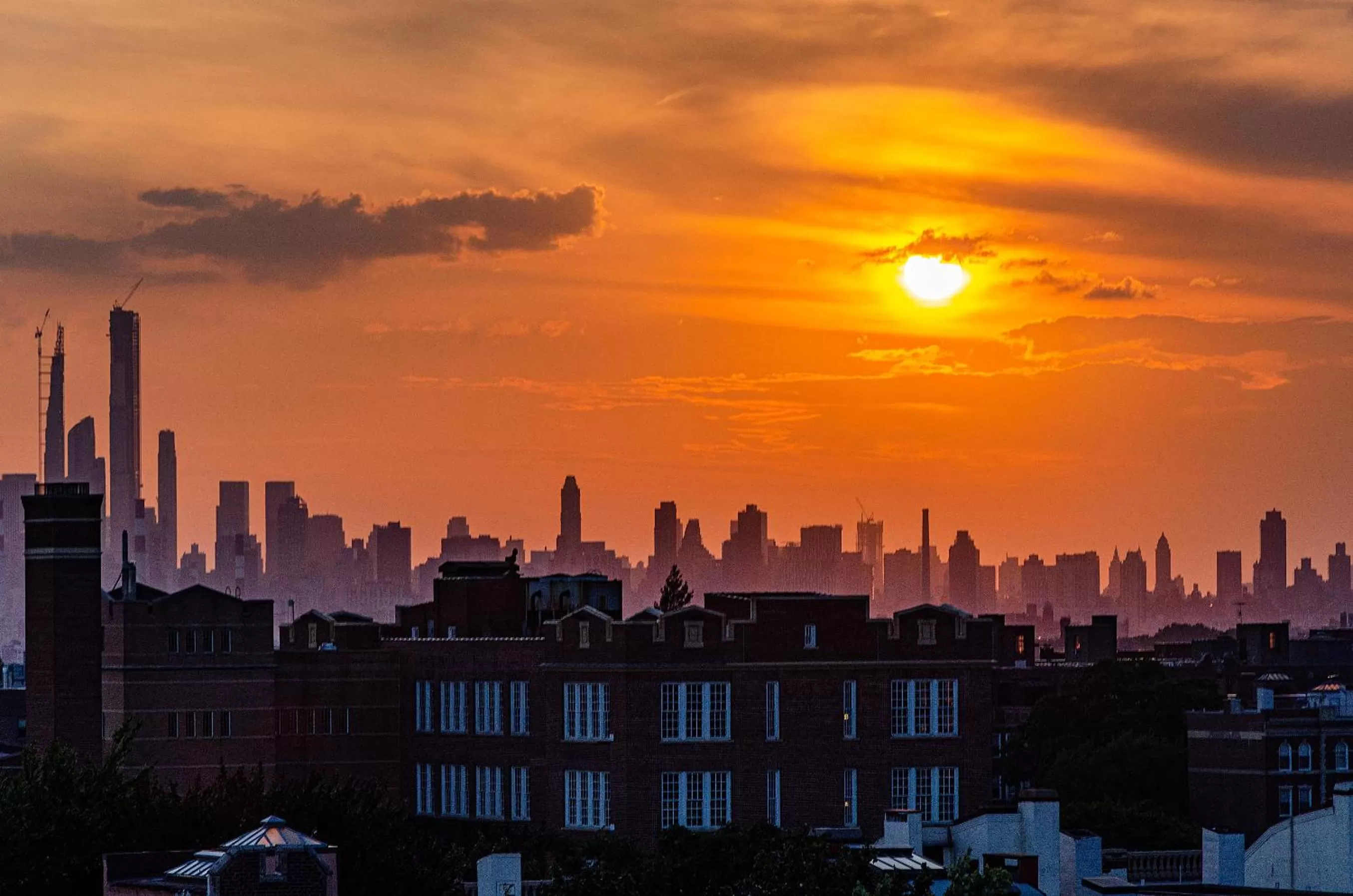 City view in Elmhurst Hotel