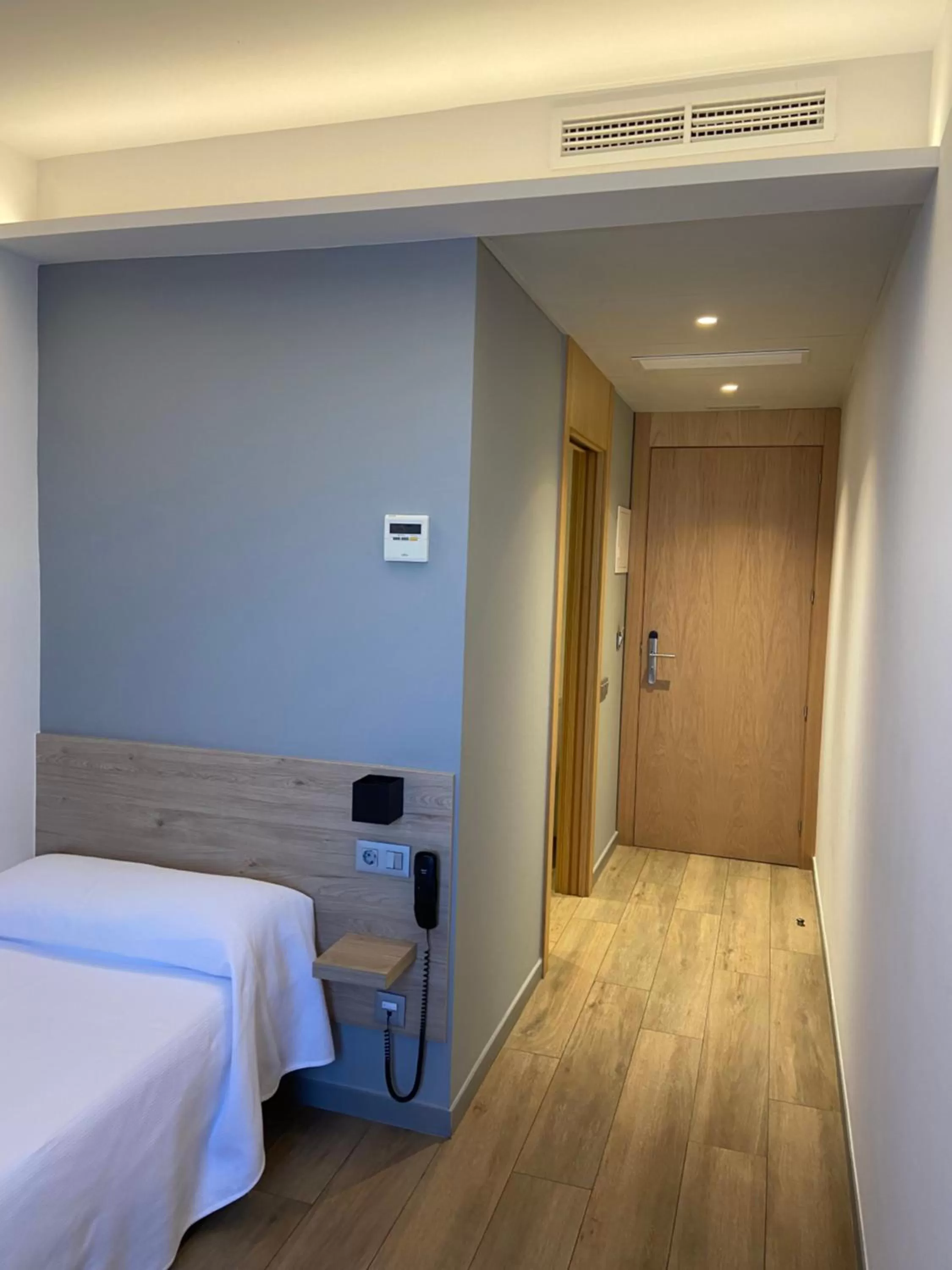 Bed in Hotel Mestral Perelló