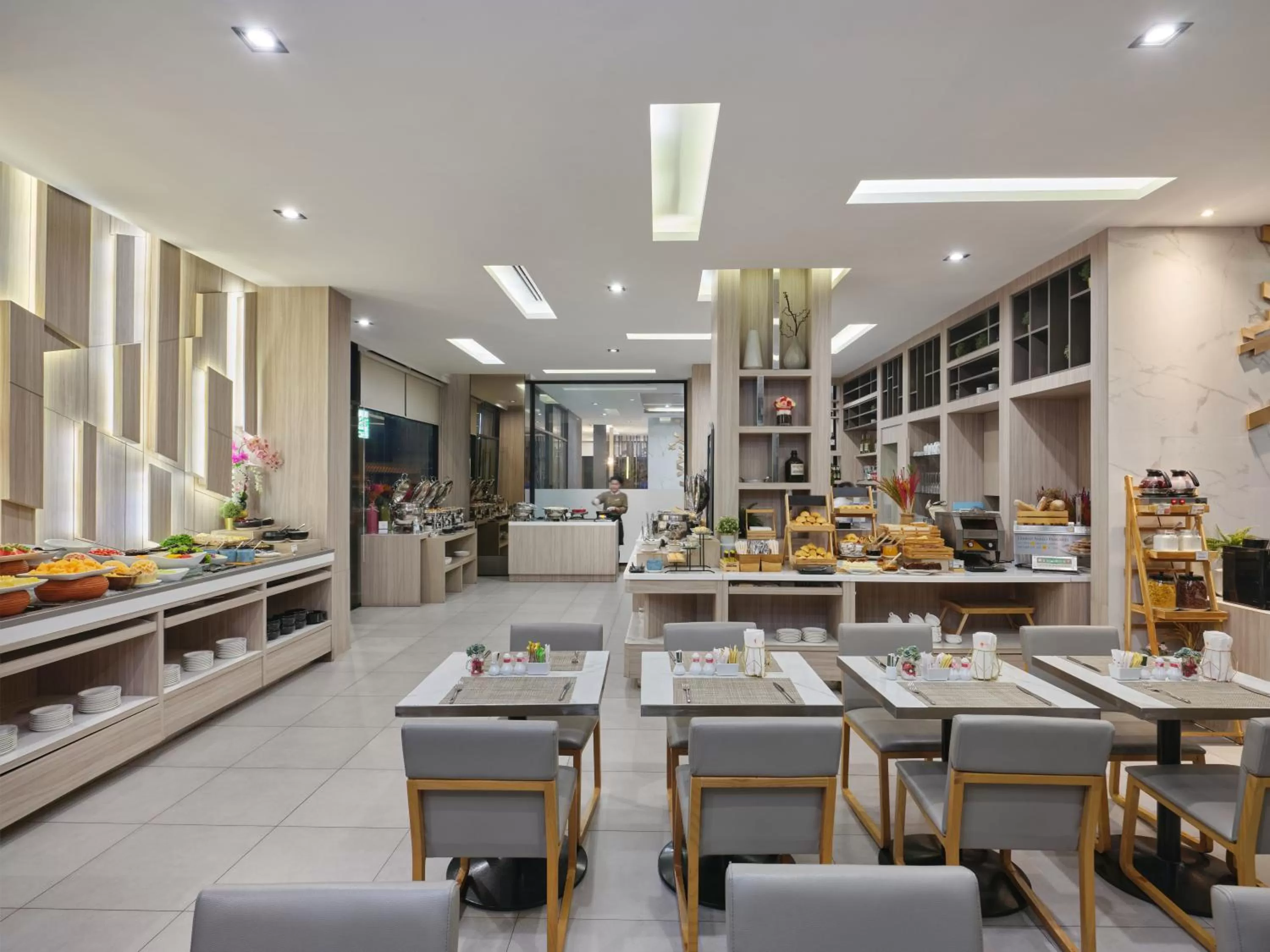 Altera Hotel and Residence by At Mind