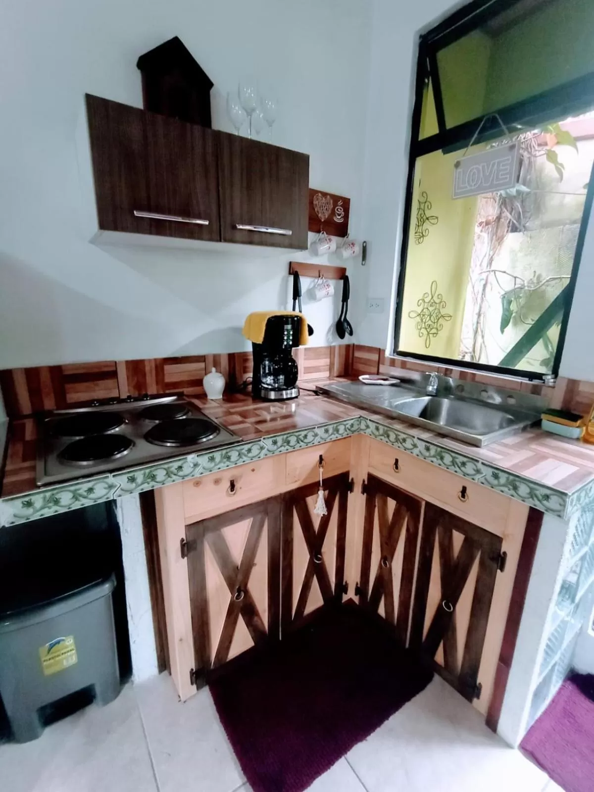 Kitchen/Kitchenette in Nirvana Apartament Hostal