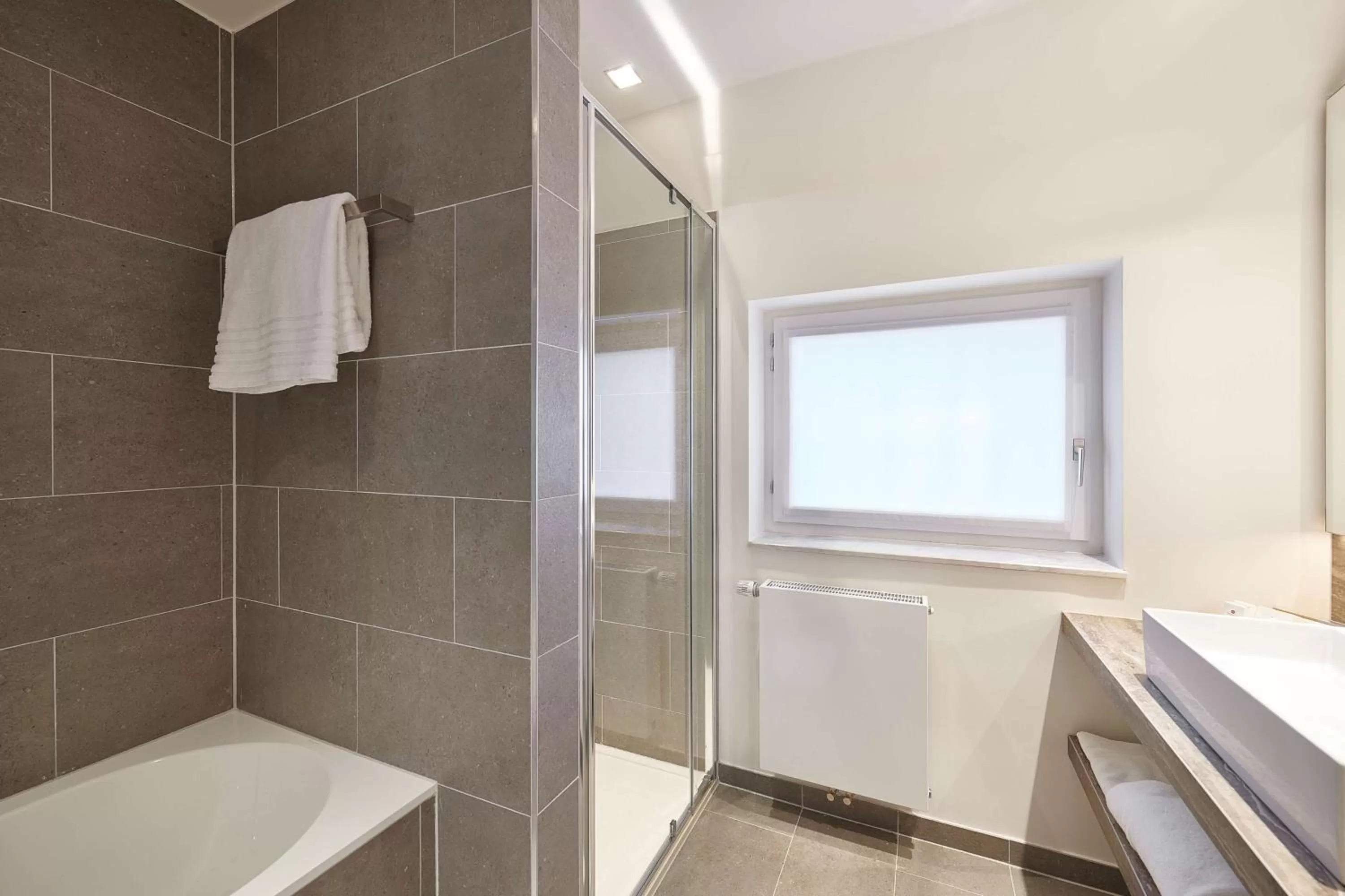 Photo of the whole room in Keizershof Hotel Aalst