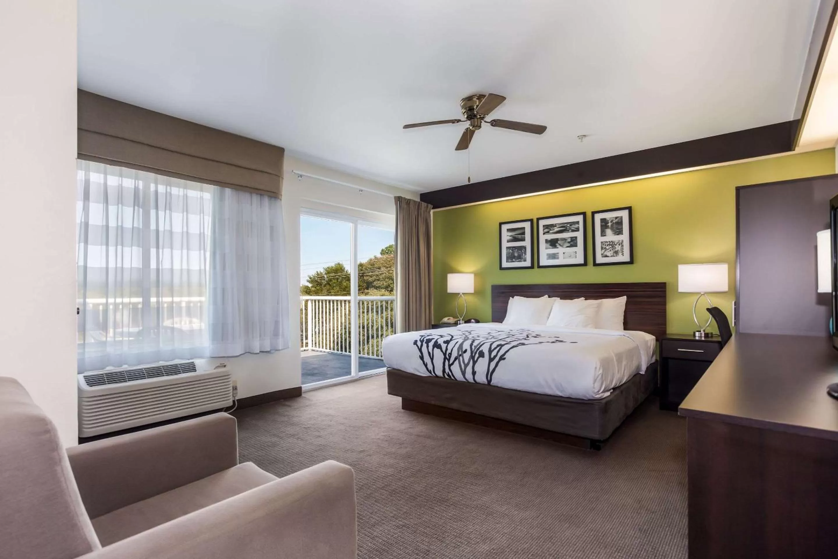 Photo of the whole room, Bed in Sleep Inn Little River - North Myrtle Beach