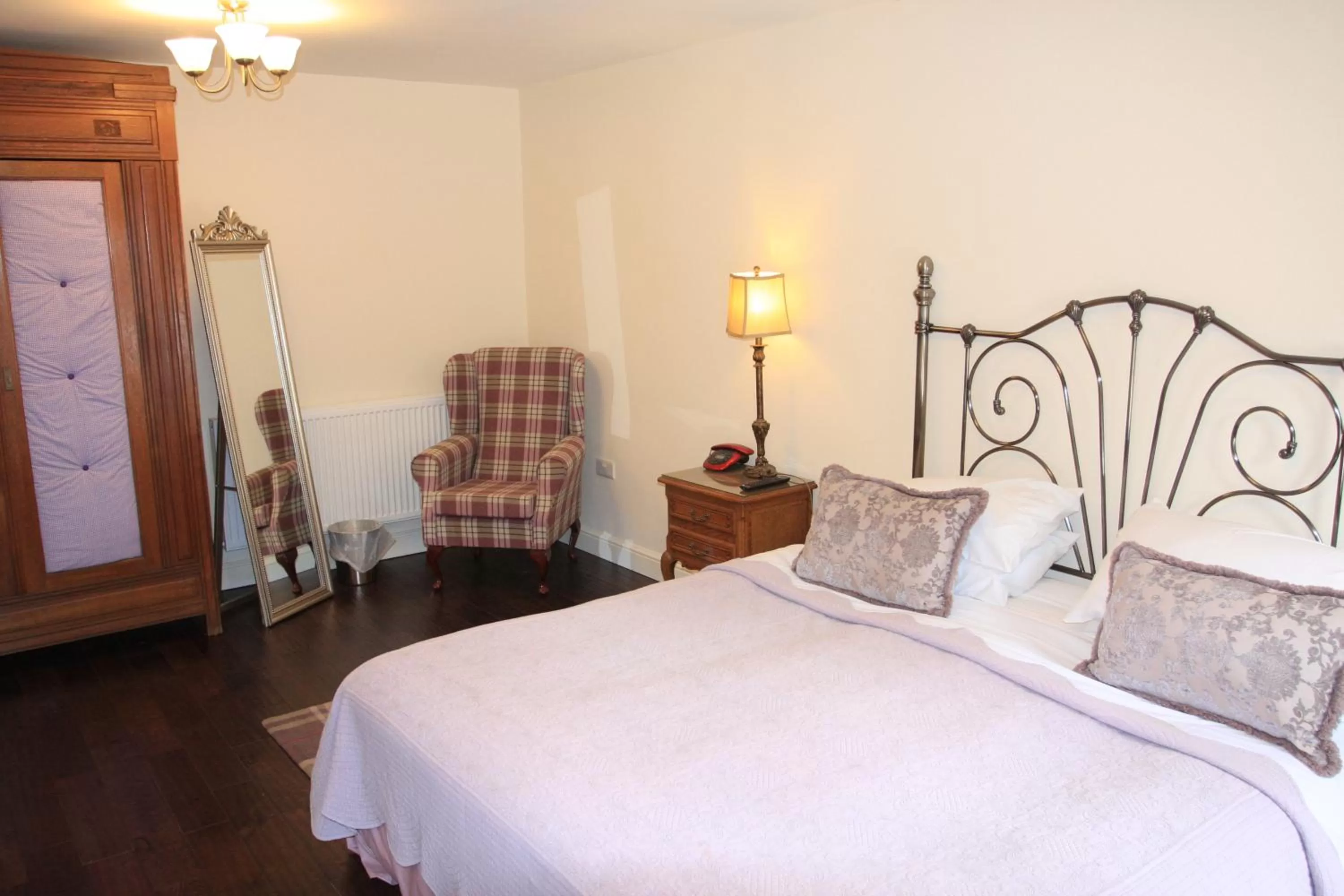 Bedroom, Bed in Wrangham House