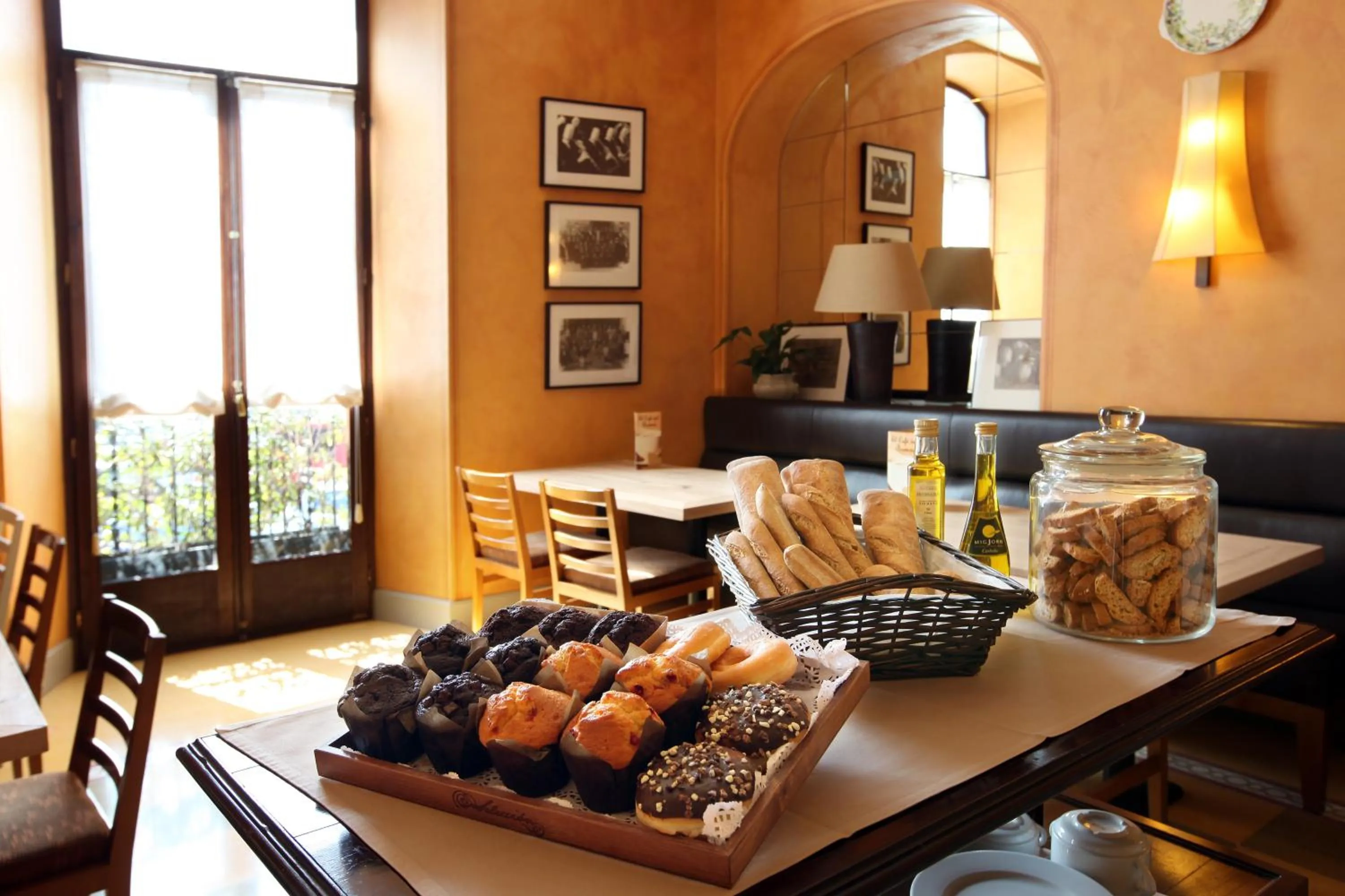 Food in Bremon Boutique Hotel by Duquessa Hotel Collection
