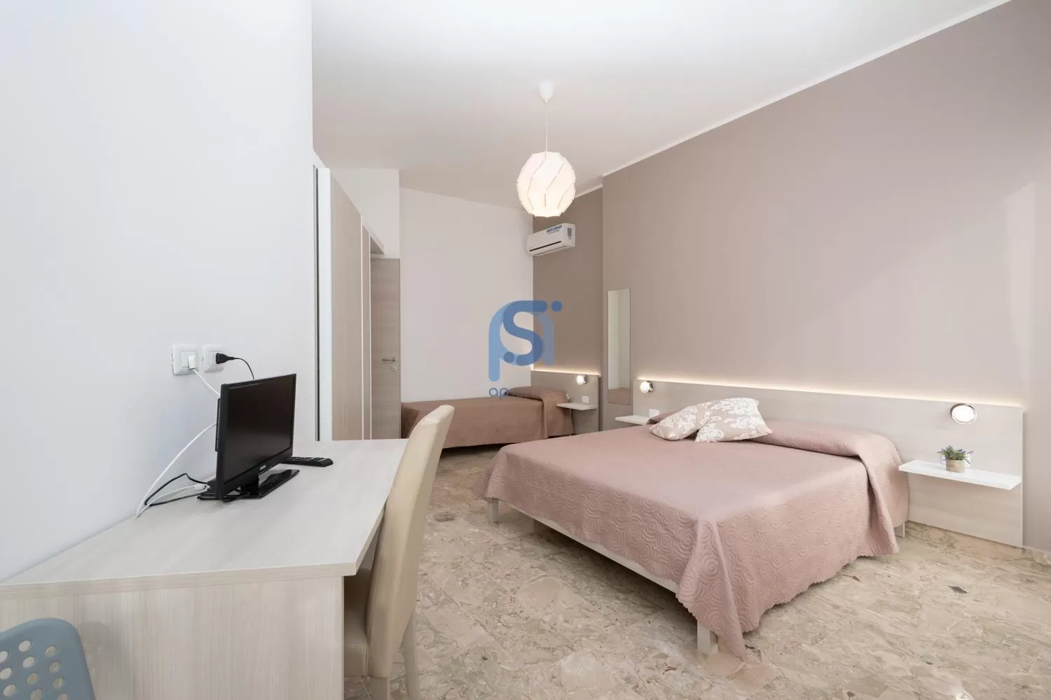 Bedroom, Bed in B&B Panorama - Self Check in