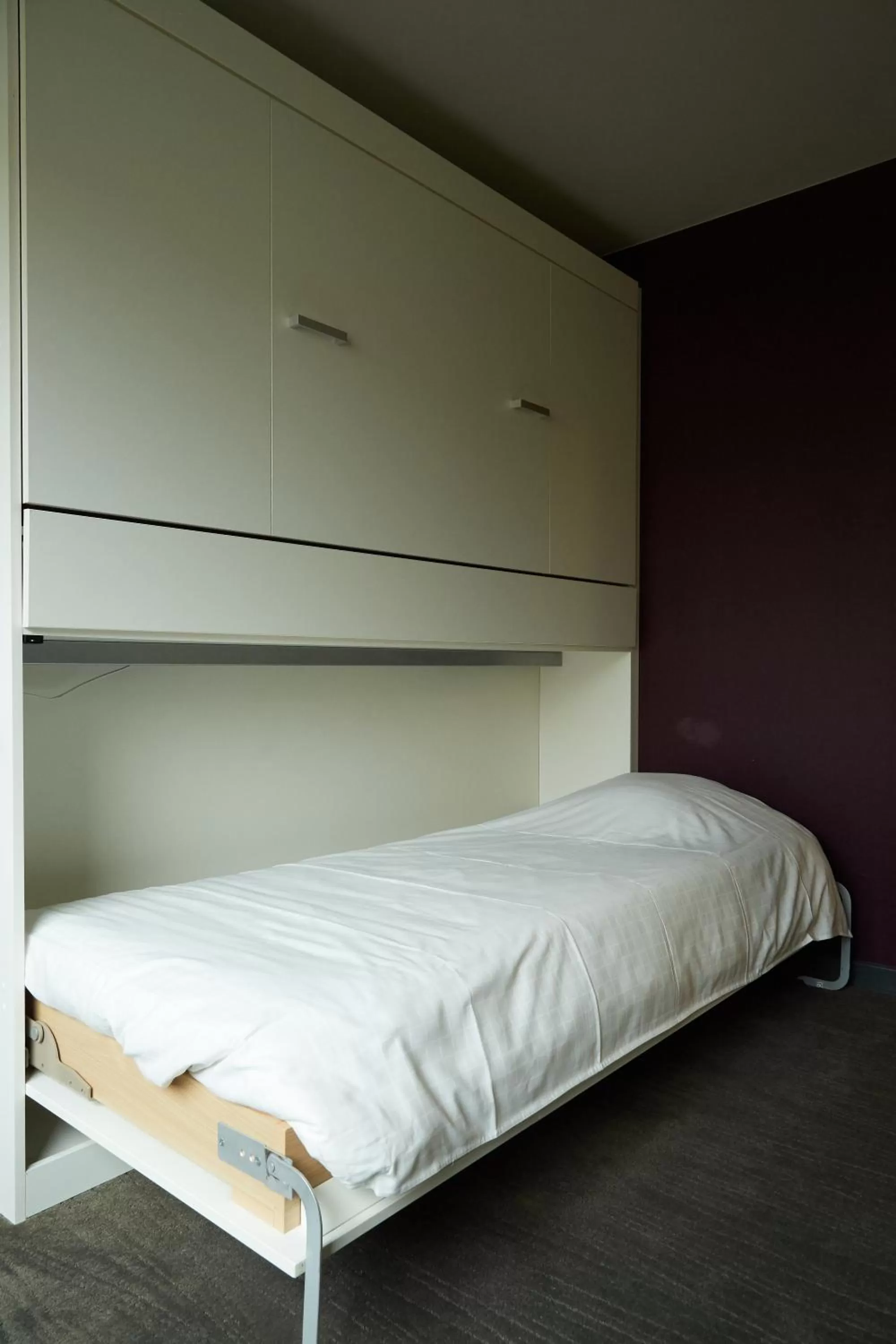 Bedroom, Bed in Focus Budget