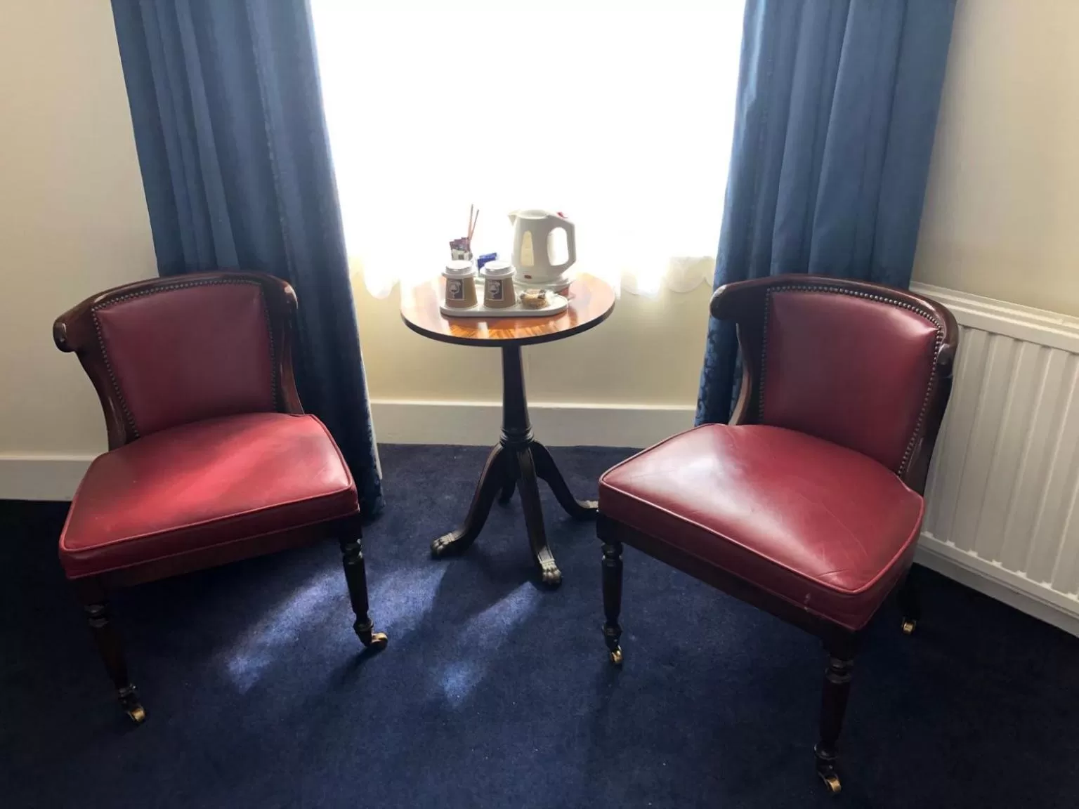 Coffee/tea facilities, Seating Area in The Elgin Kintore Arms, Inverurie - Heritage Hotel Since 1855