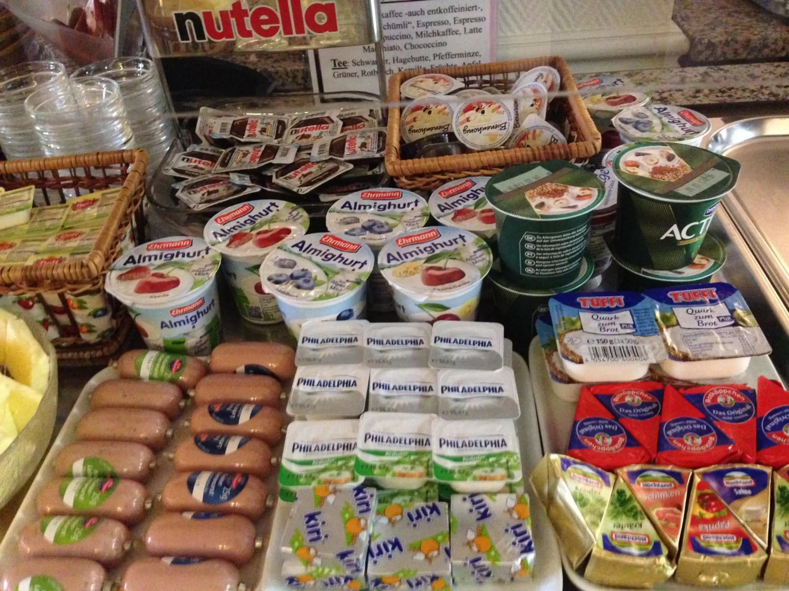 Buffet breakfast in Hotel Hubertus Hamacher