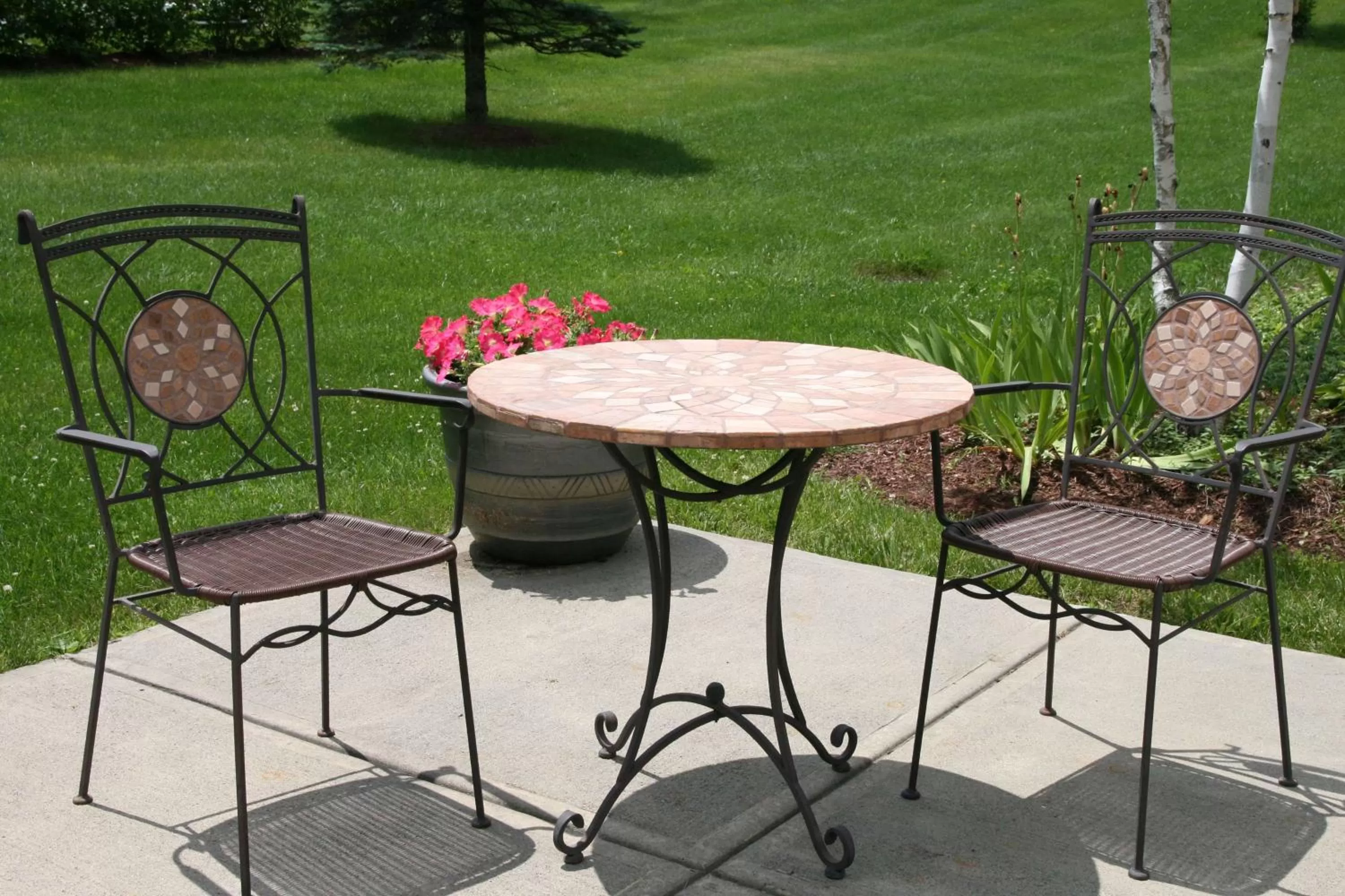 Property building in Hampton Inn White River Junction