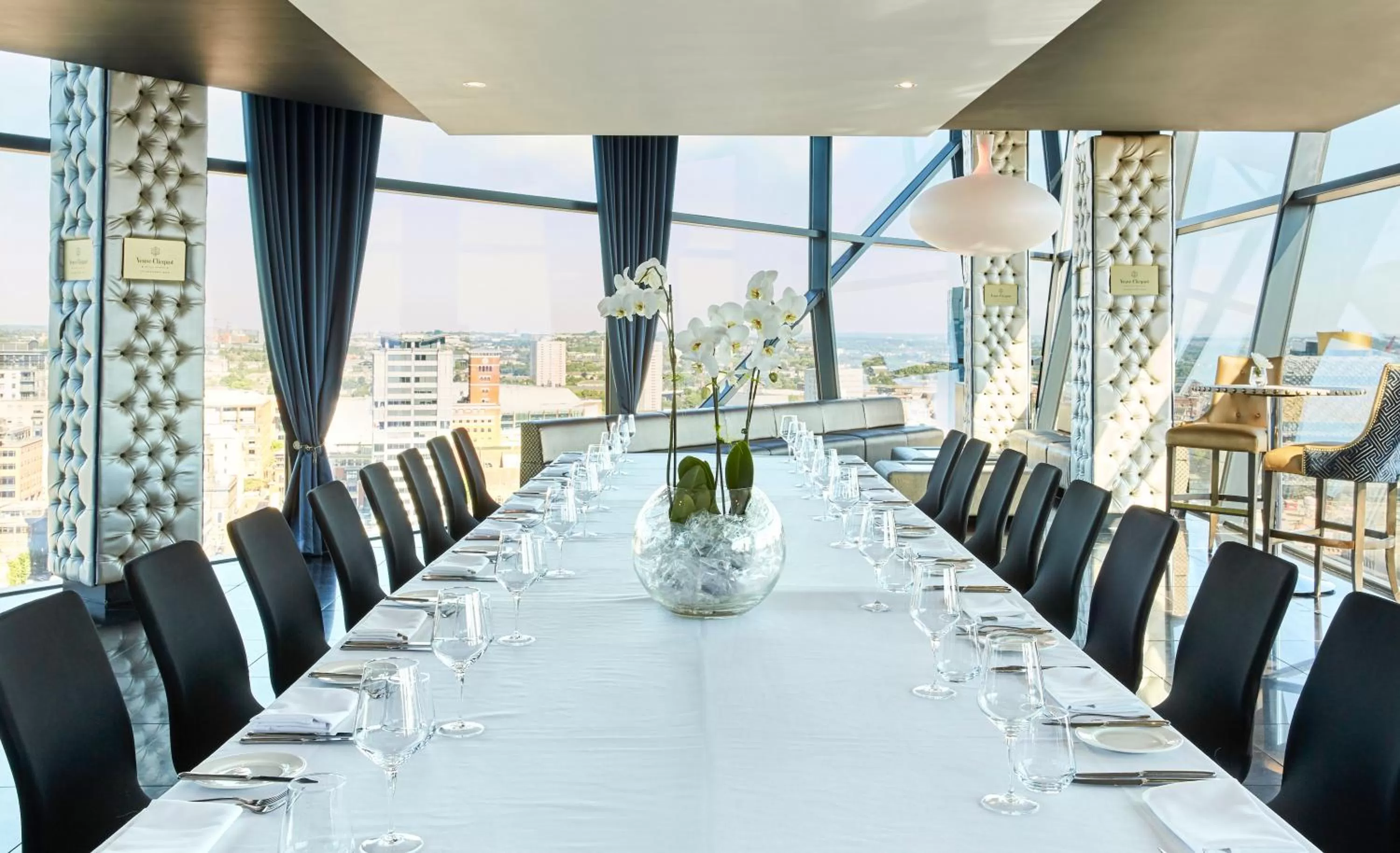 Lounge or bar in The Cube Hotel Birmingham