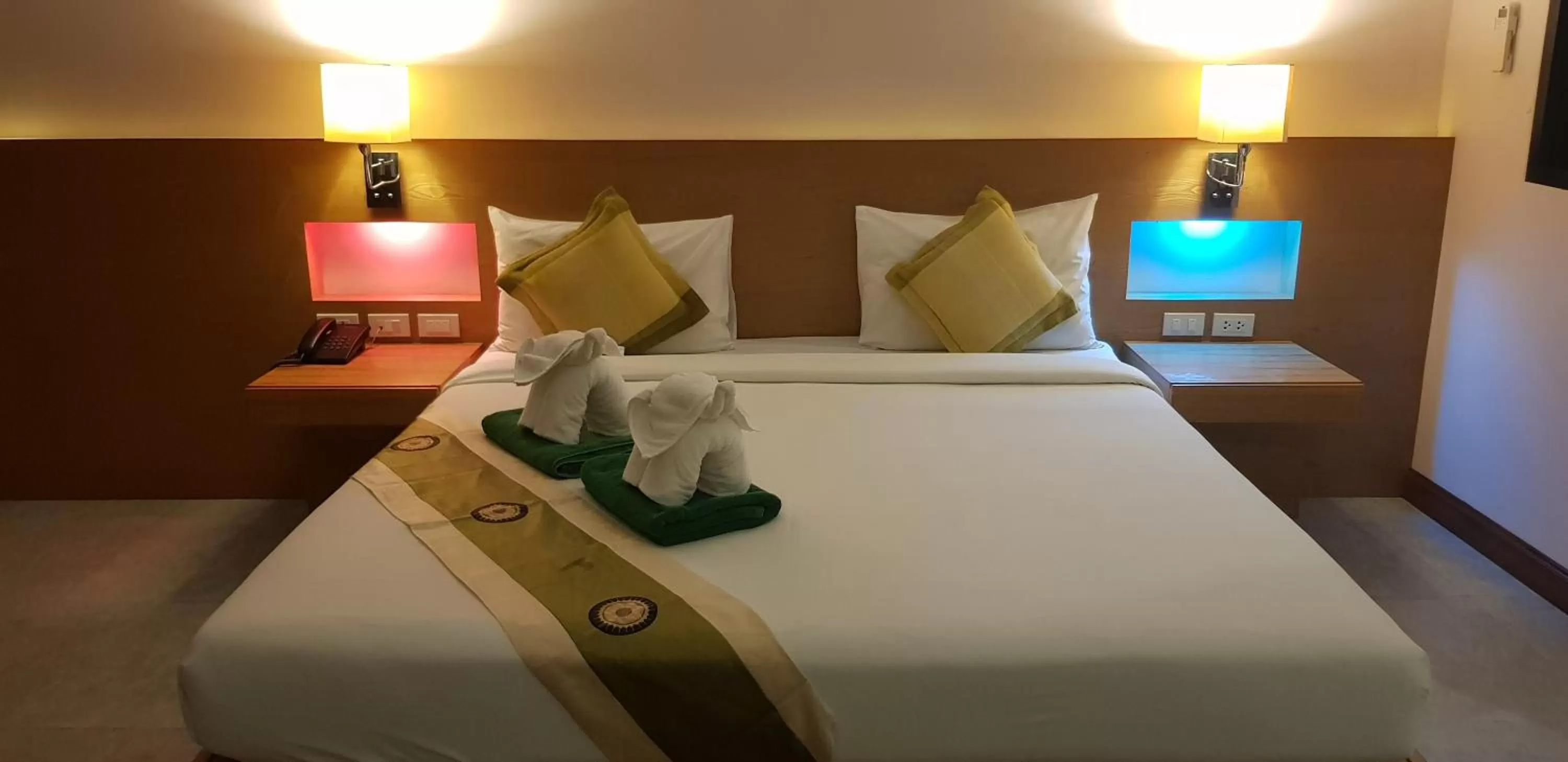 Garden view, Bed in Khaolak Yama Resort - SHA Plus