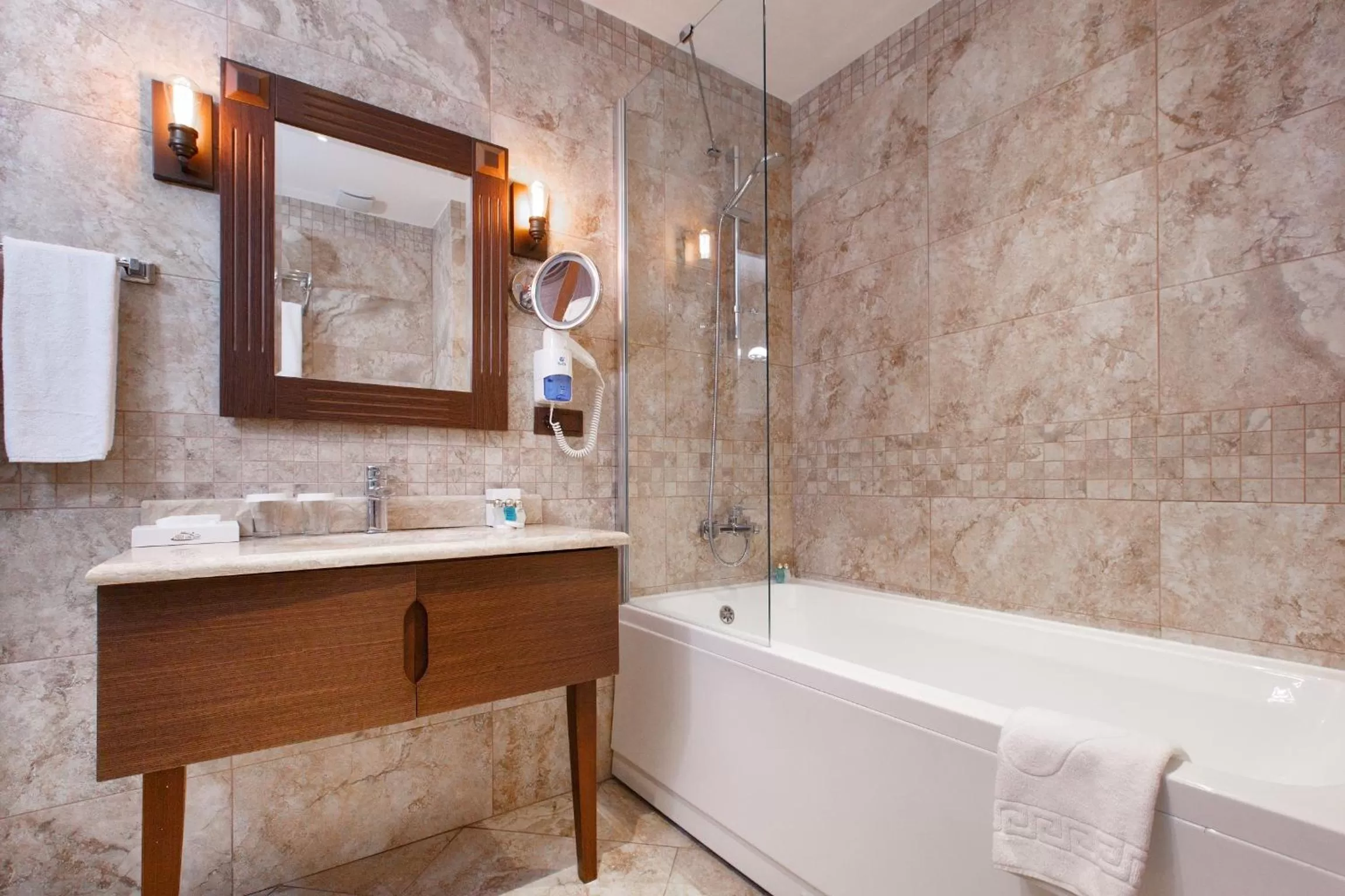 Toilet in Sera Lake Resort Hotel Spa & Aparts