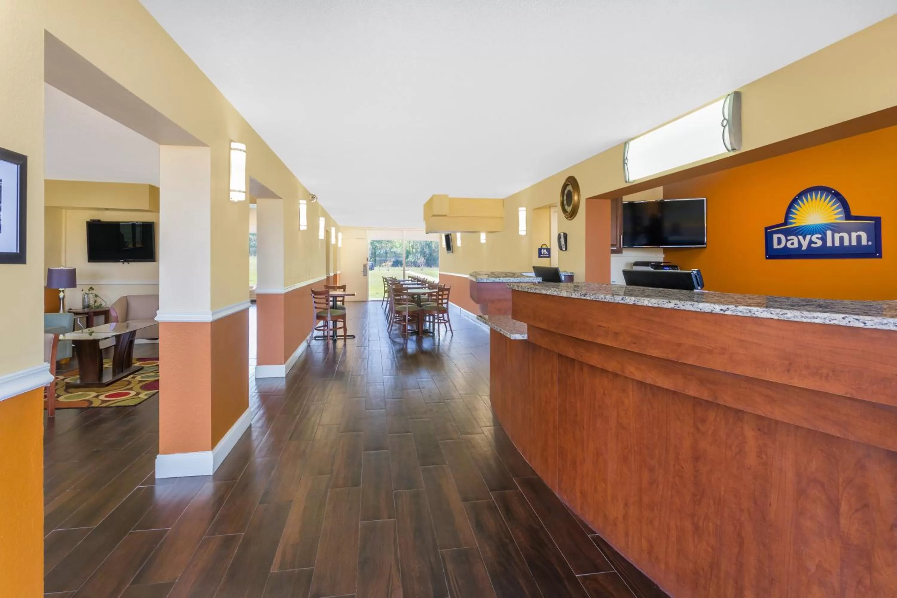 Lobby or reception in Days Inn by Wyndham Wildwood I-75