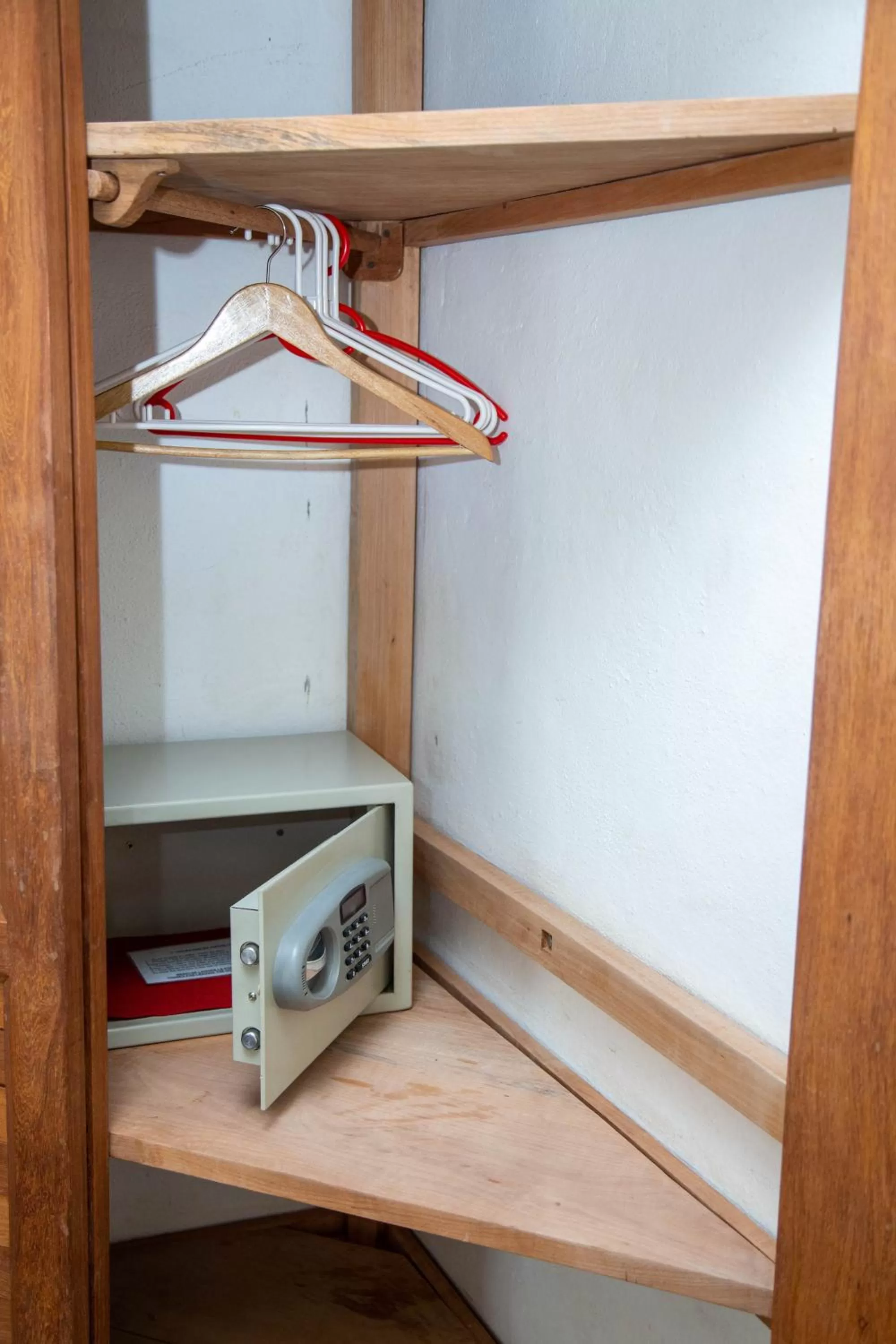 safe in Hotel La Villette