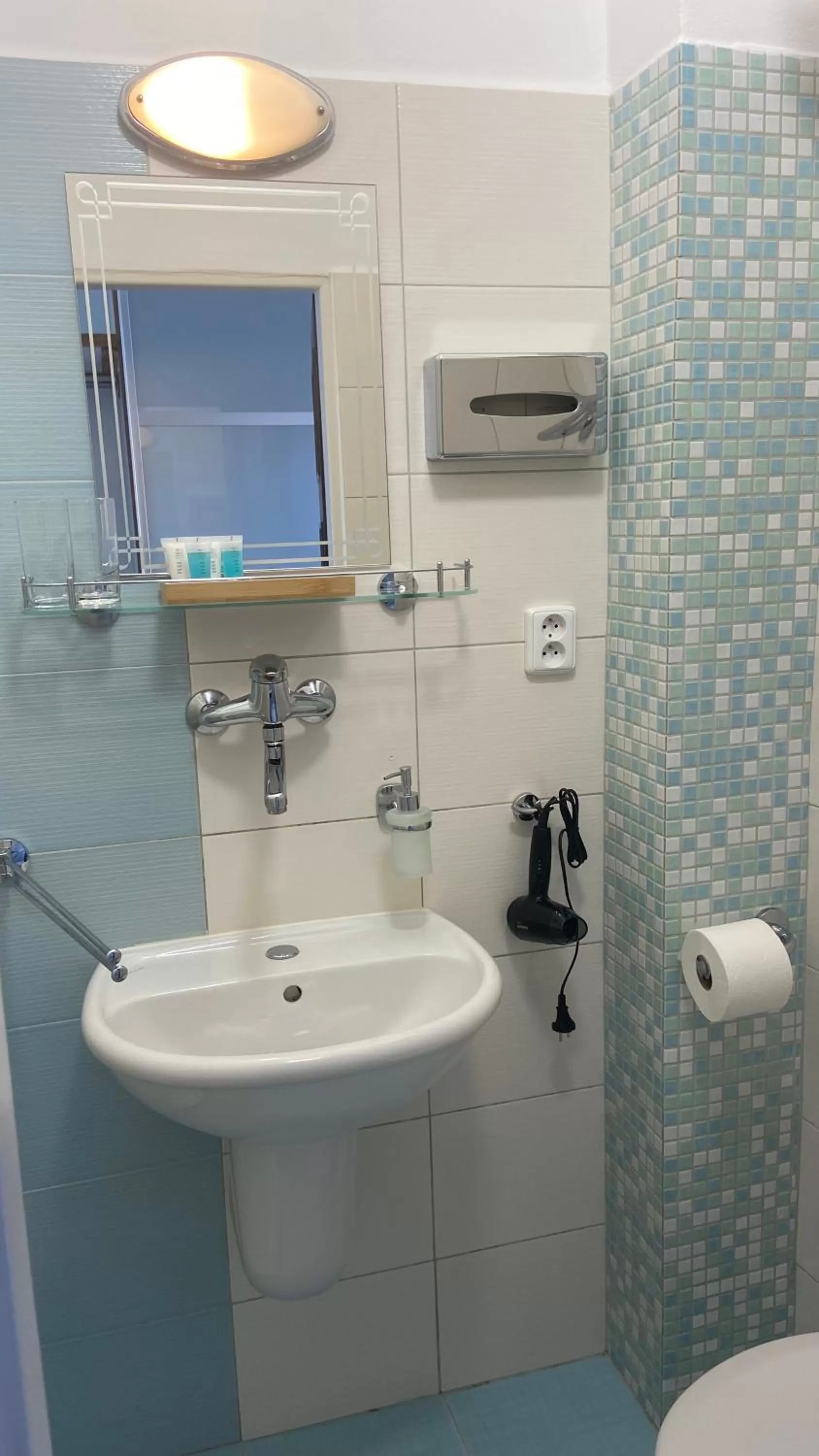 Shower in Aparthotel Slezák