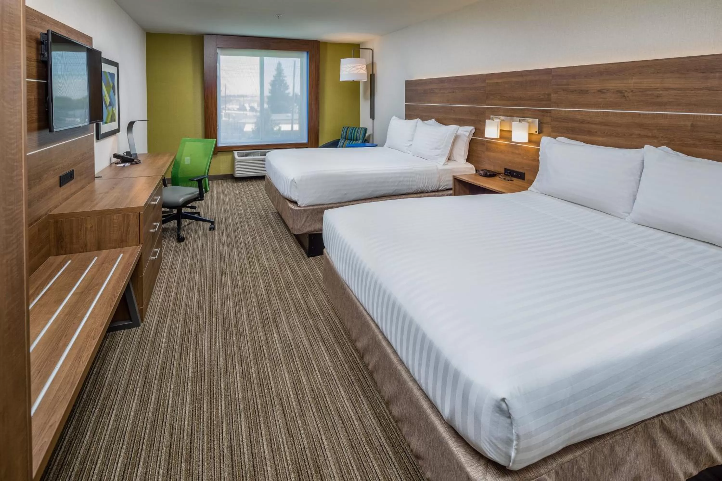 Photo of the whole room, Bed in Holiday Inn Express Hotel & Suites Modesto-Salida by IHG