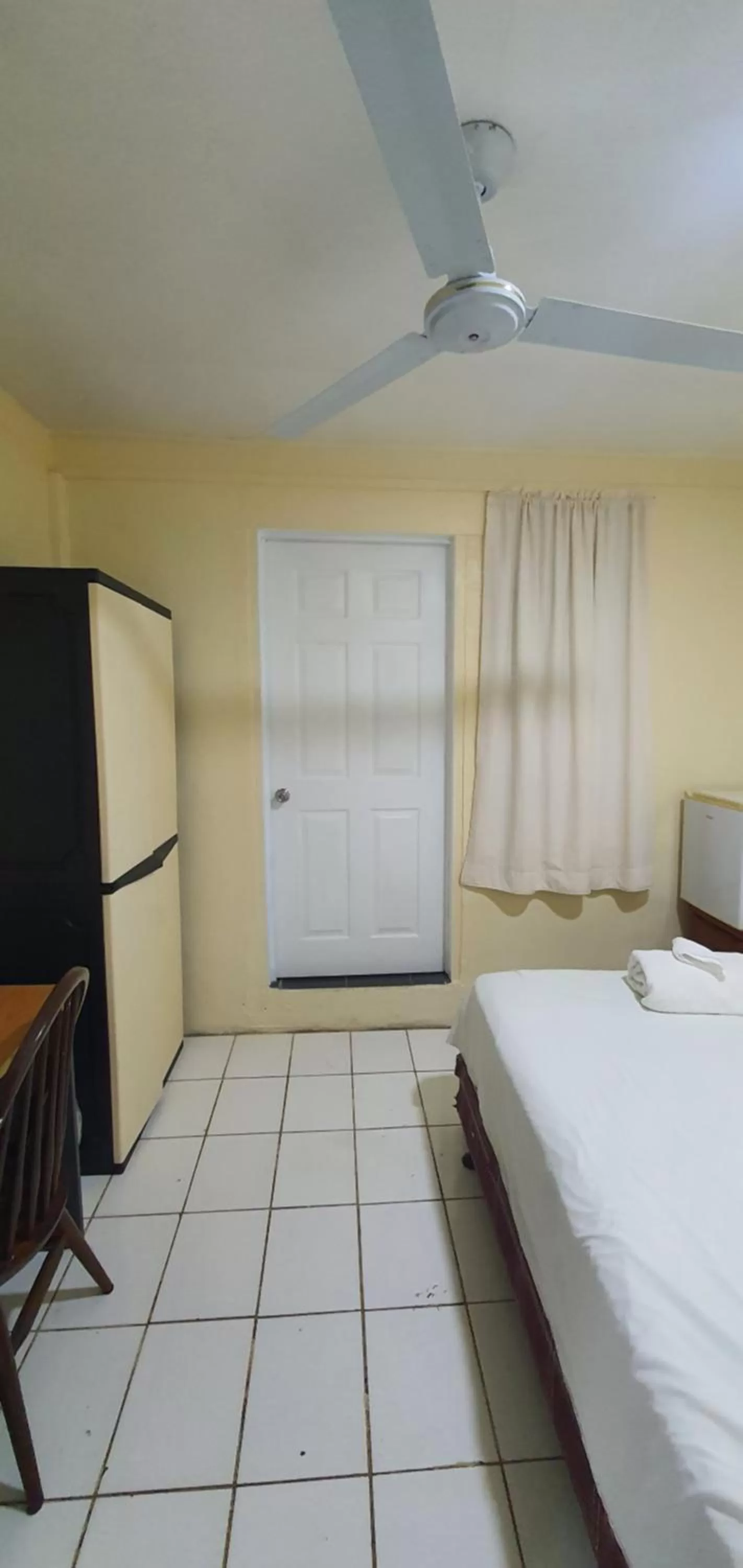 Photo of the whole room in Lynn's Getaway Hotel